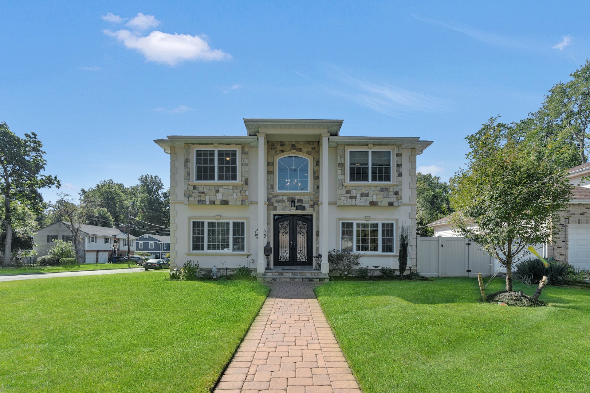 129 Palisade Avenue