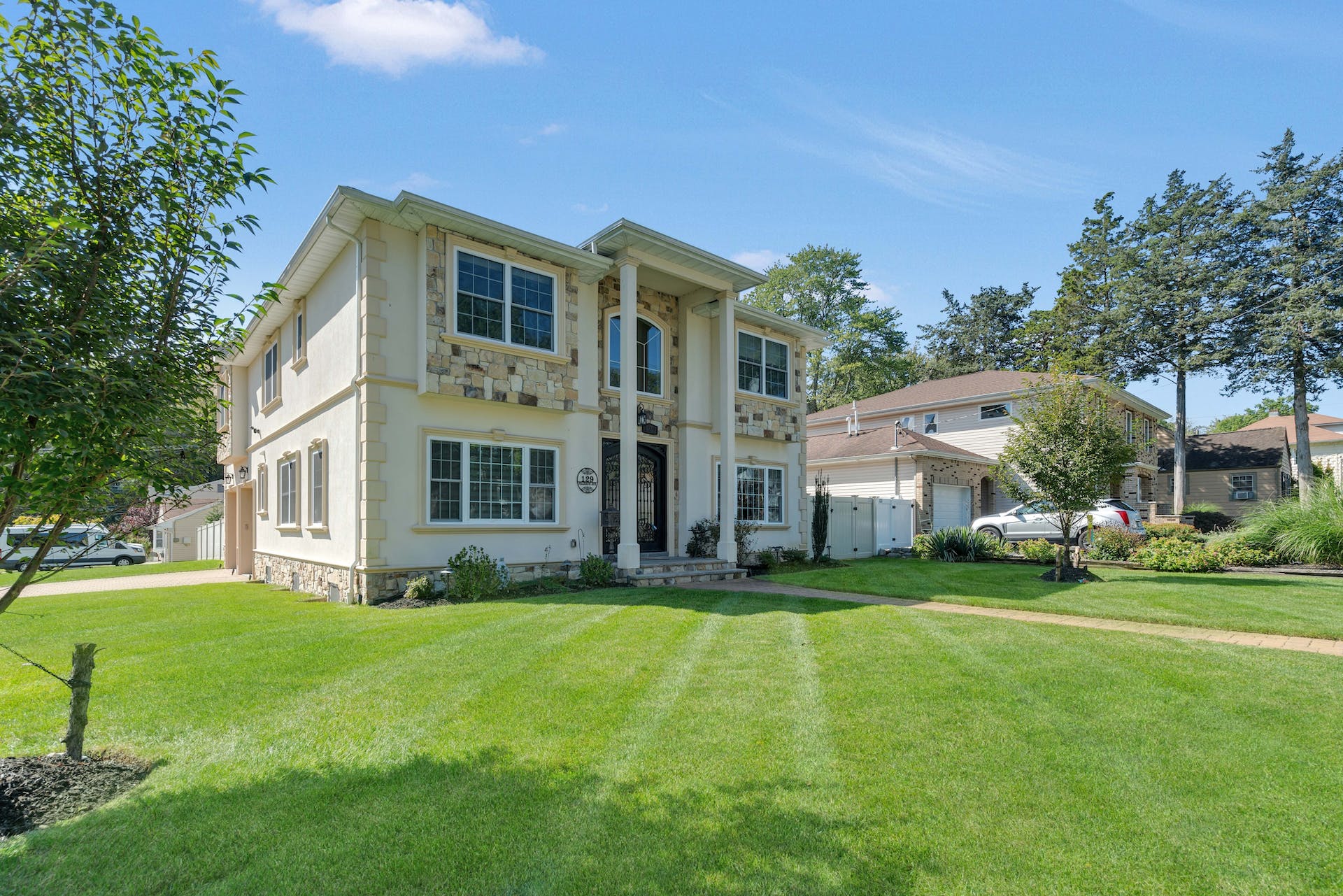 129 Palisade Avenue