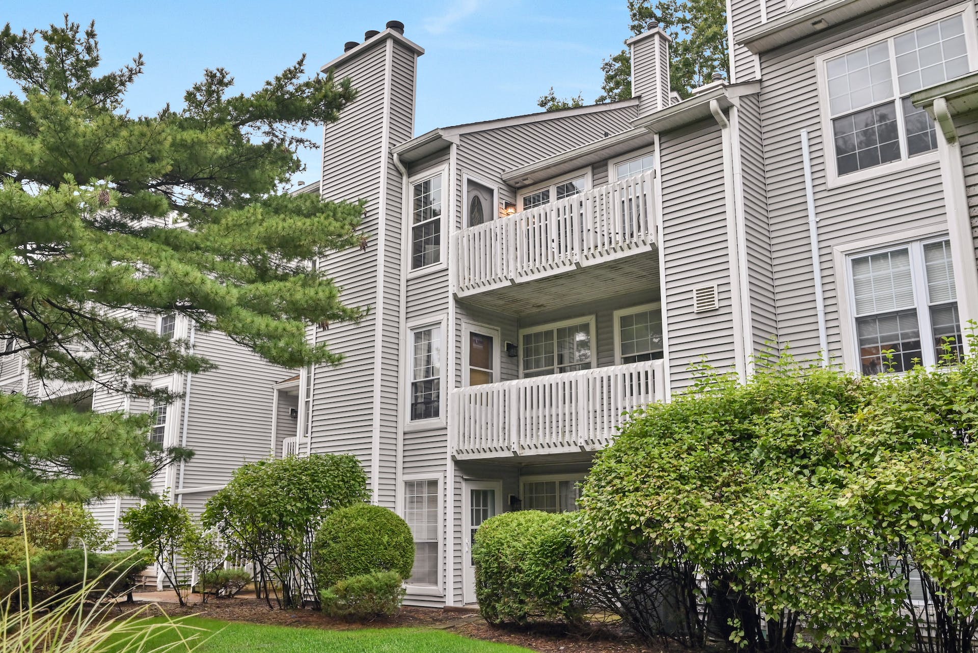 60 Regency Circle Unit# 60