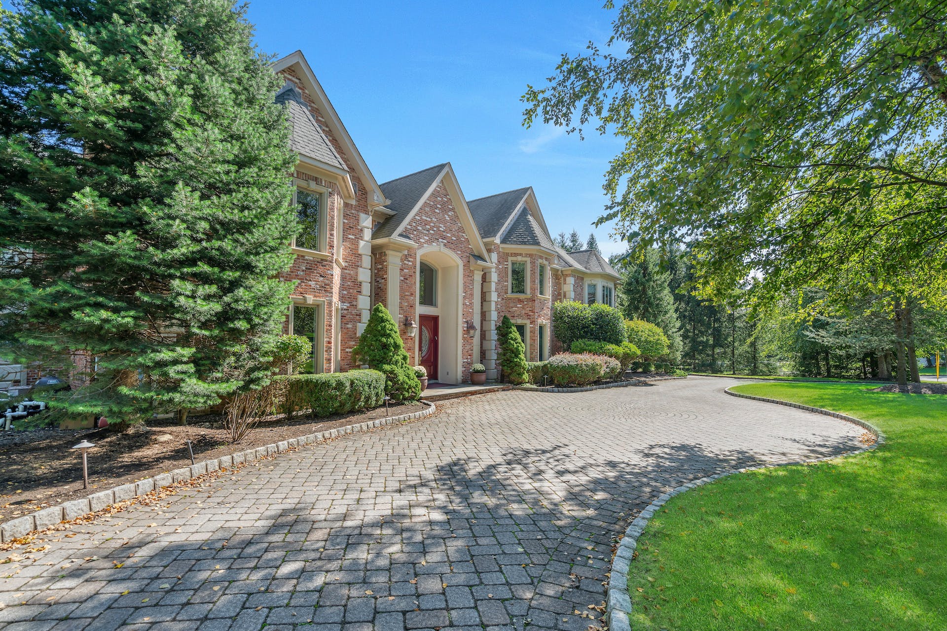 4 Glen Carl Road 