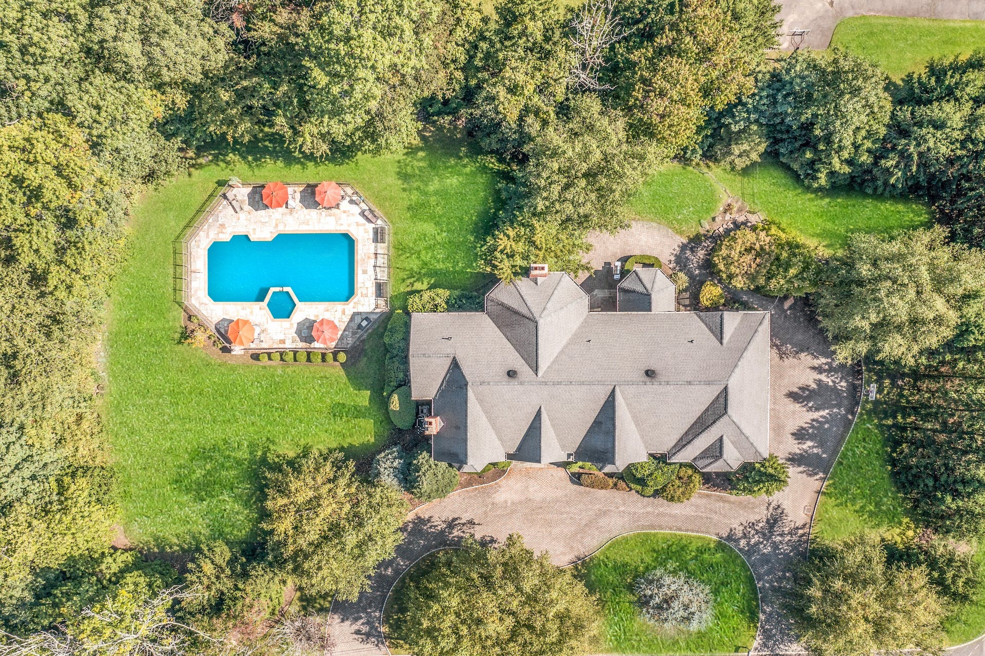 4 Glen Carl Road 
