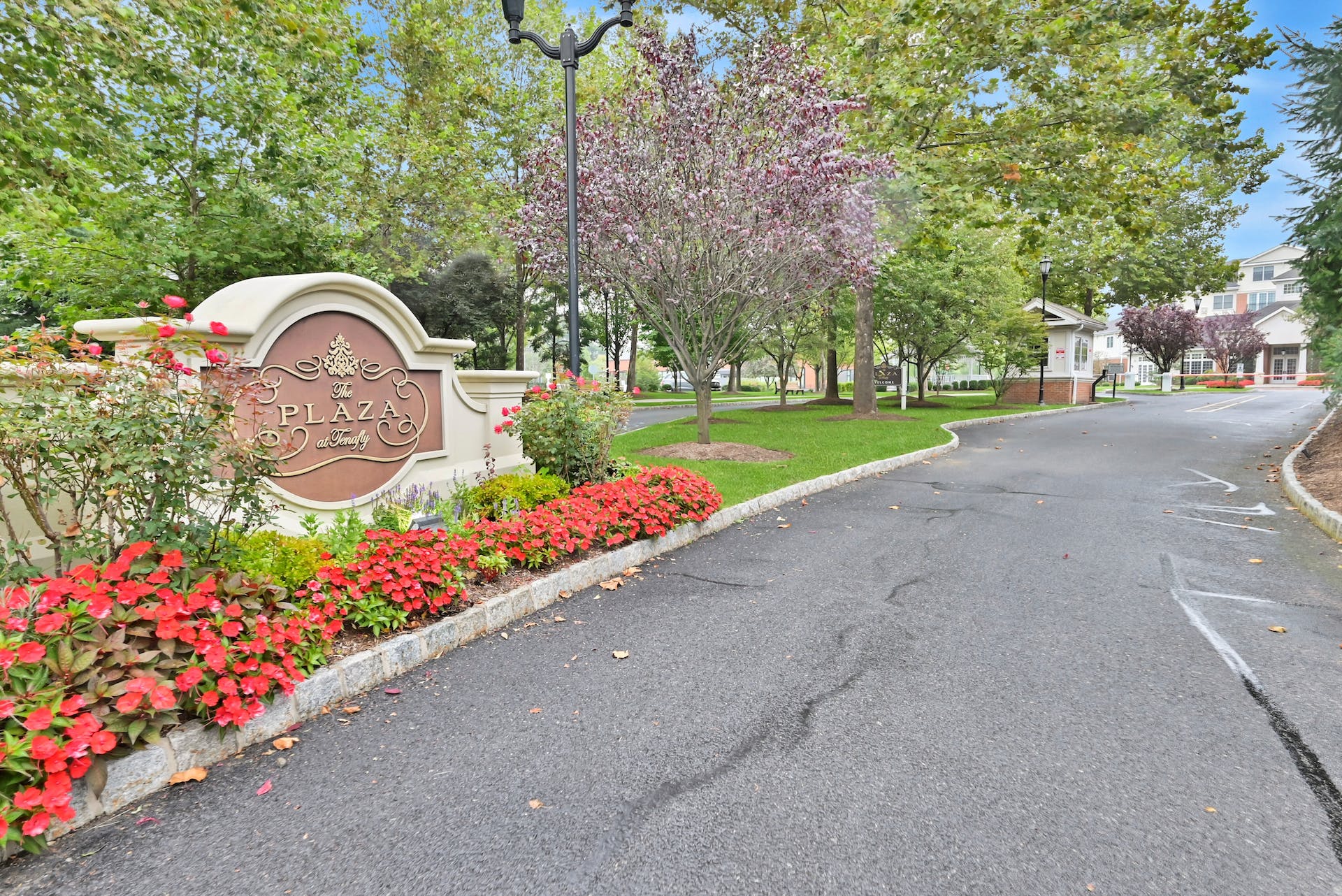 3208 The Plaza Unit# 3208