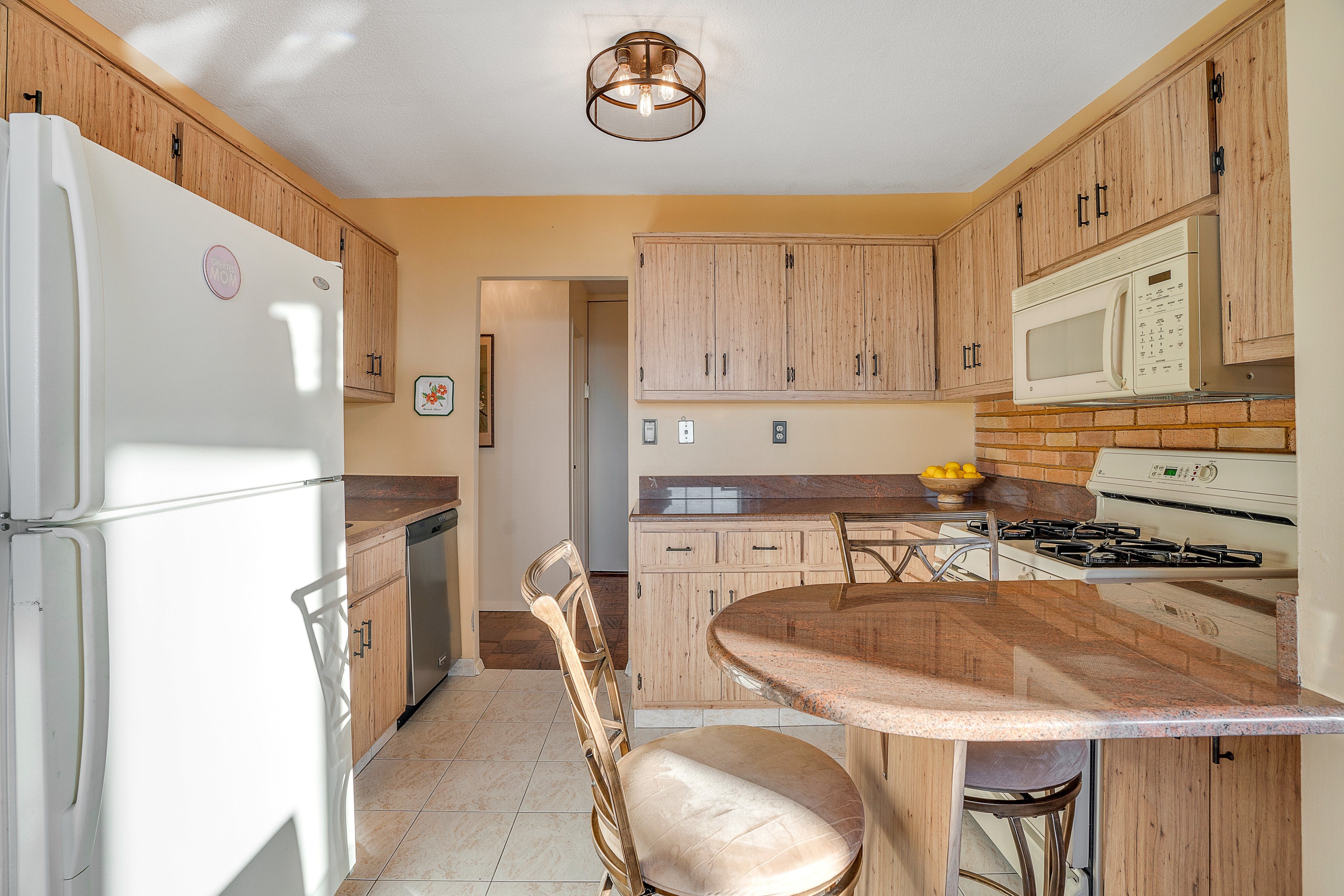 2150 Center Avenue Unit# 17D