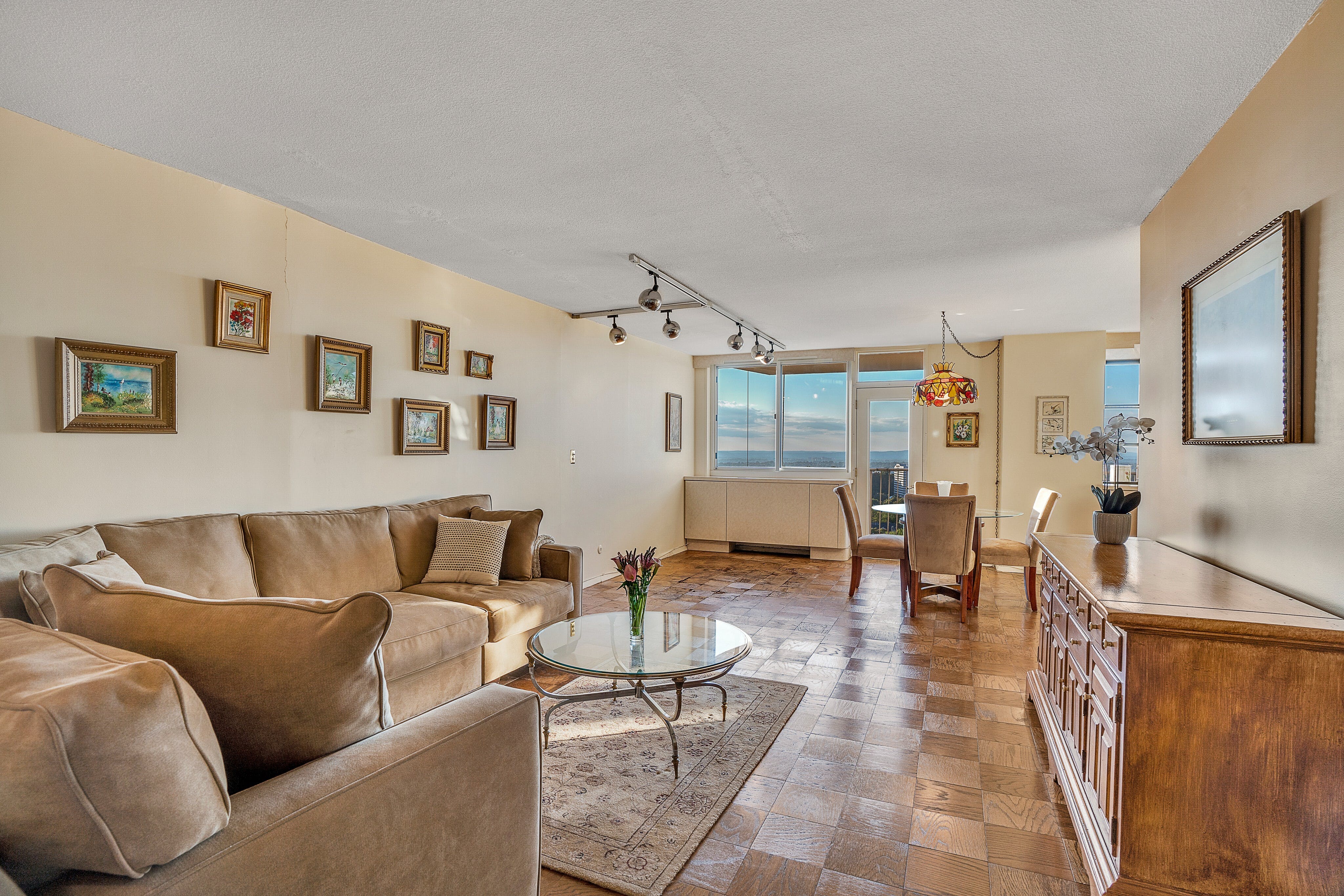 2150 Center Avenue Unit# 17D