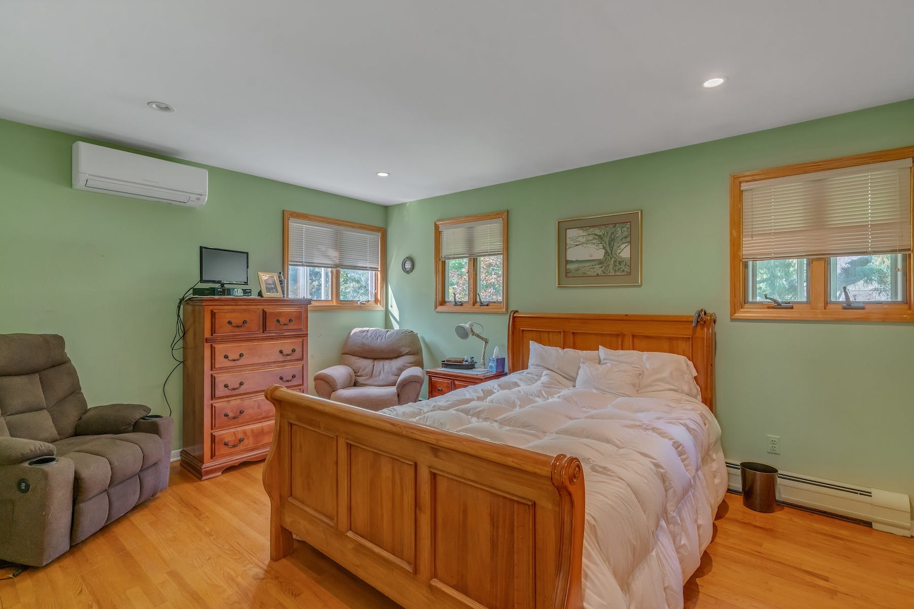95 Bearfort Road 