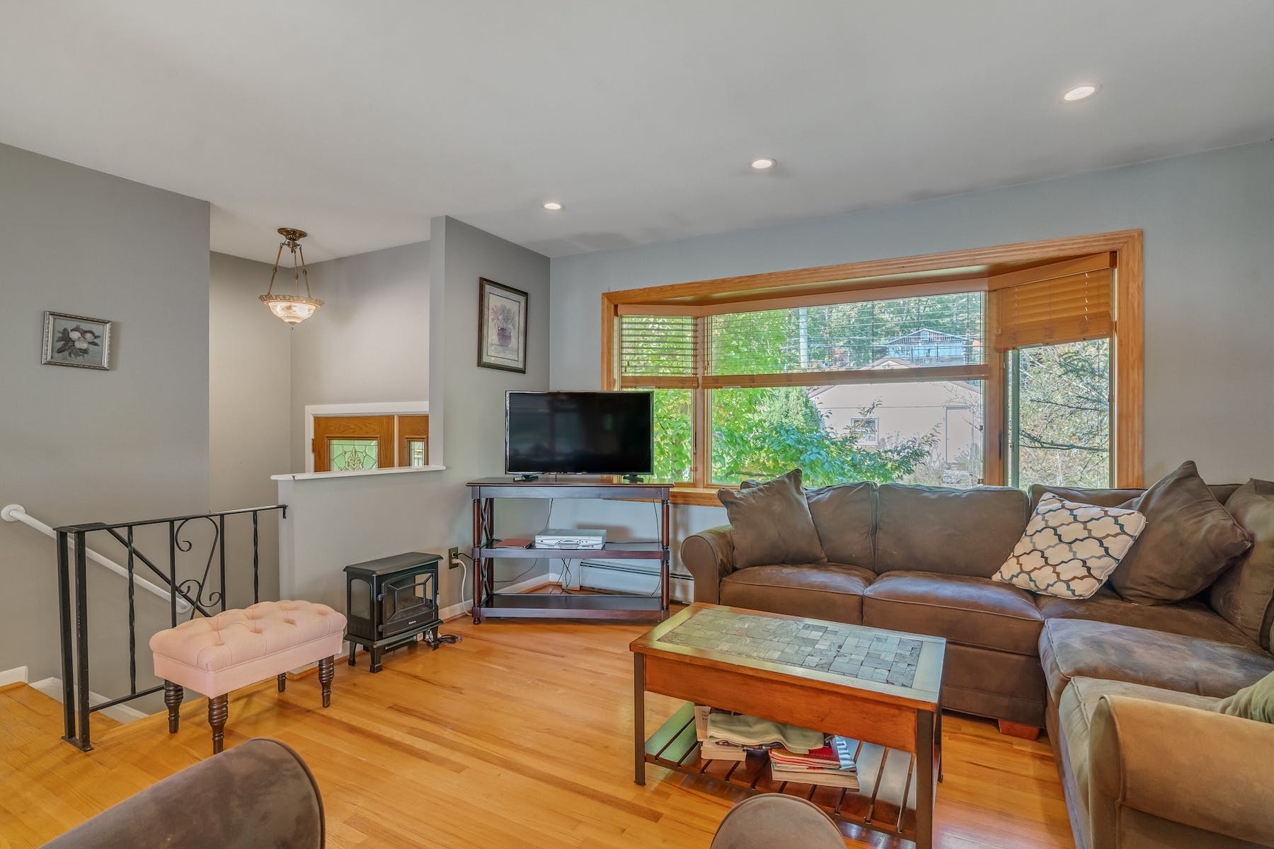 95 Bearfort Road 