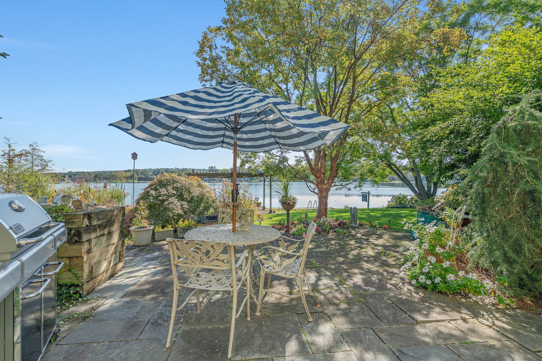 95 Bearfort Road 