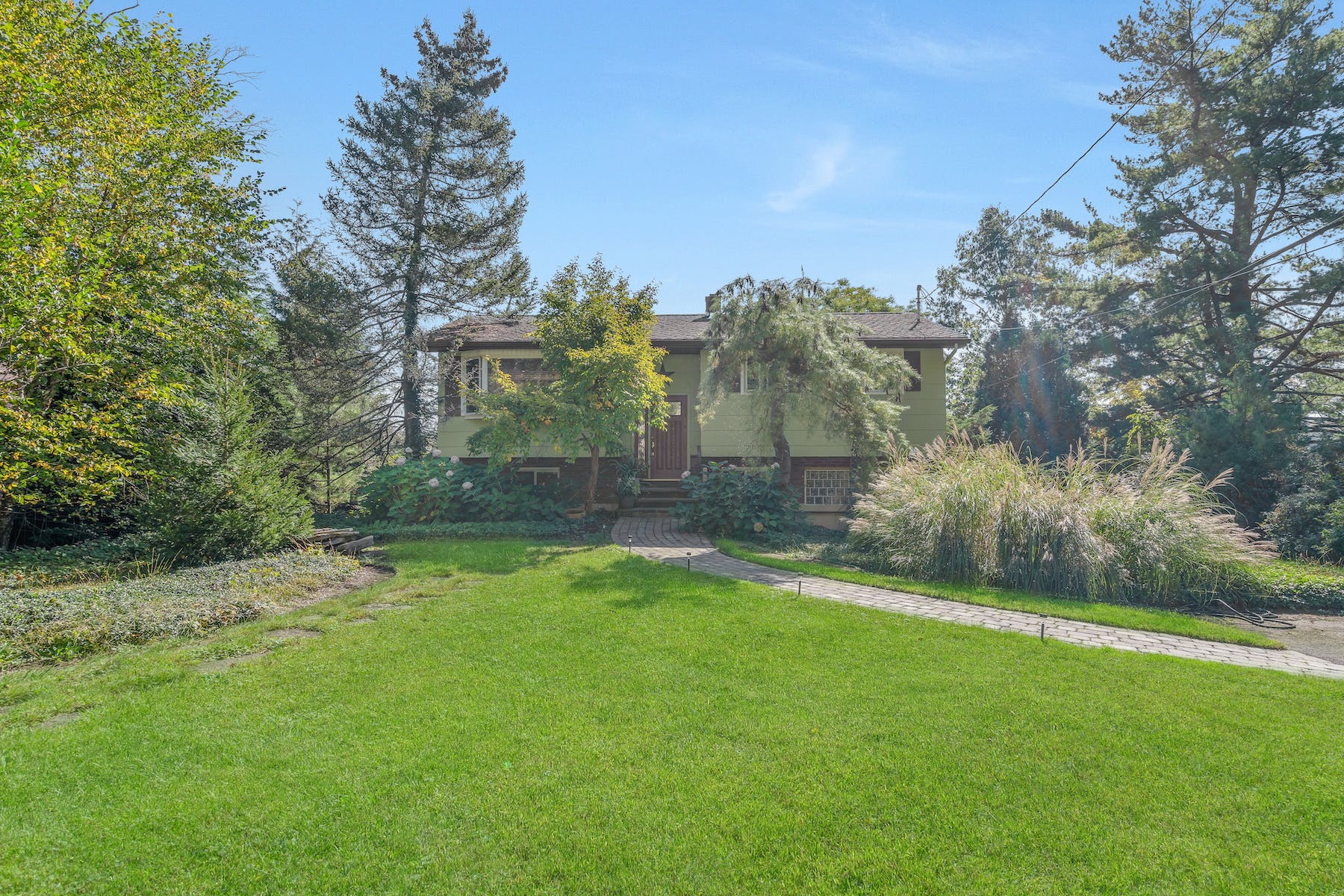 95 Bearfort Road 