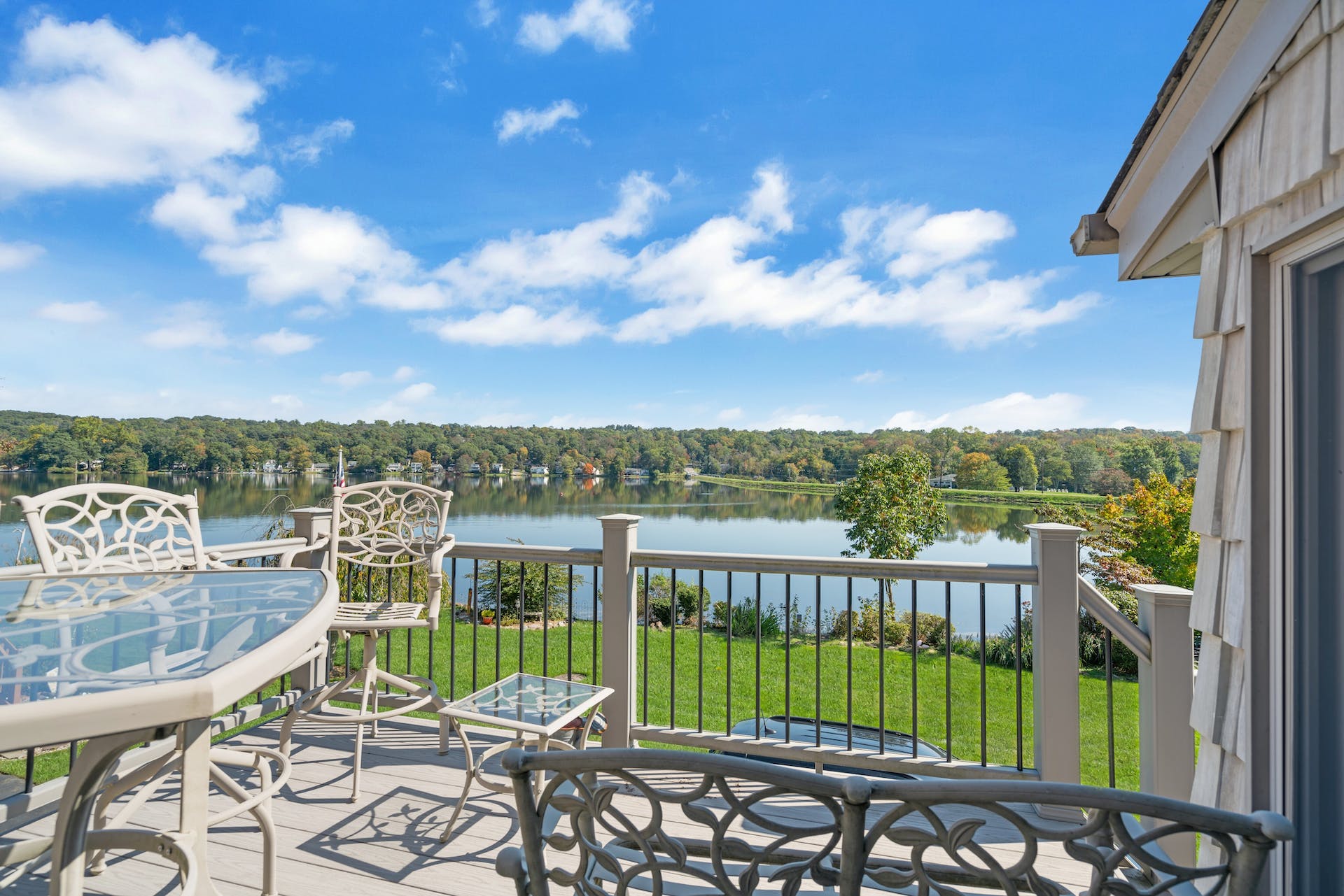 14 West Lake Drive 