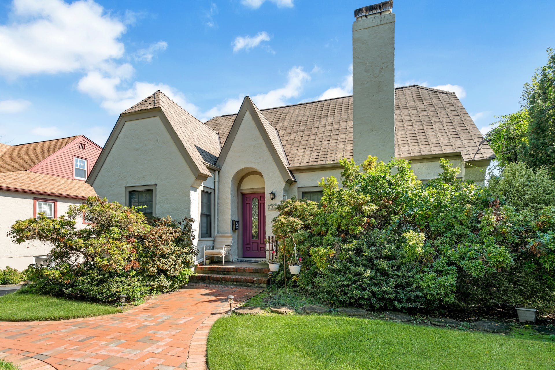 14 West Lake Drive 