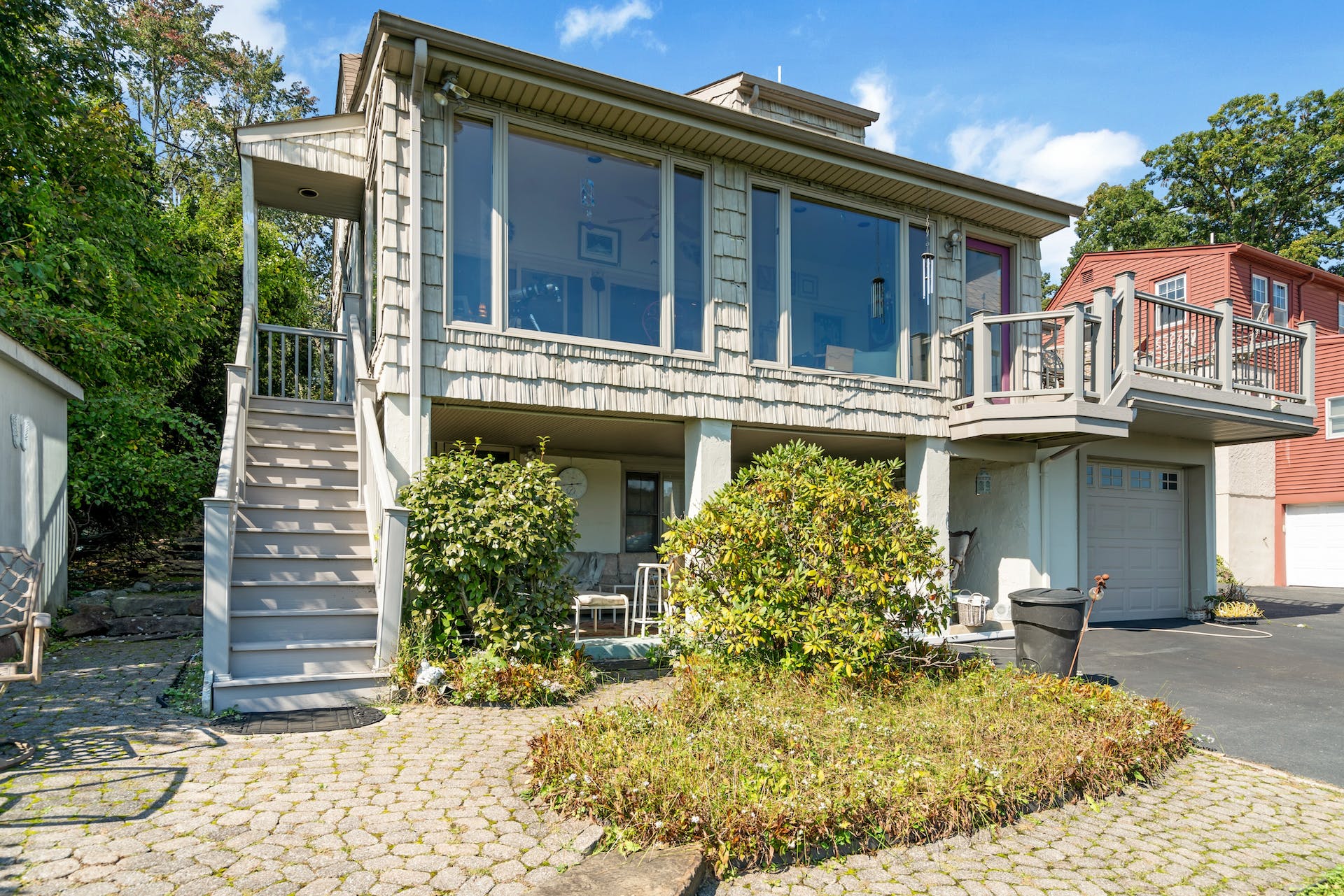 14 West Lake Drive 