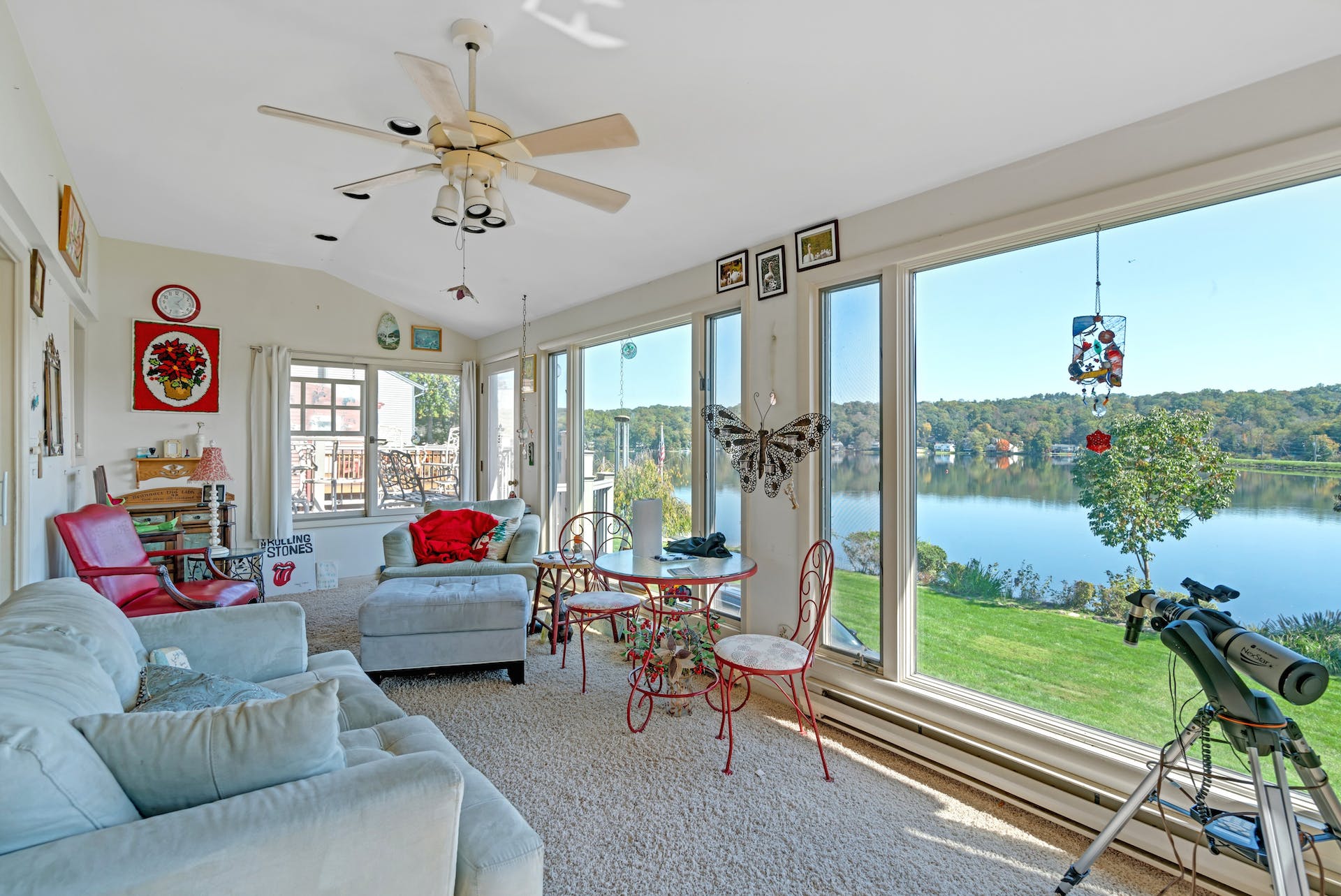 14 West Lake Drive 