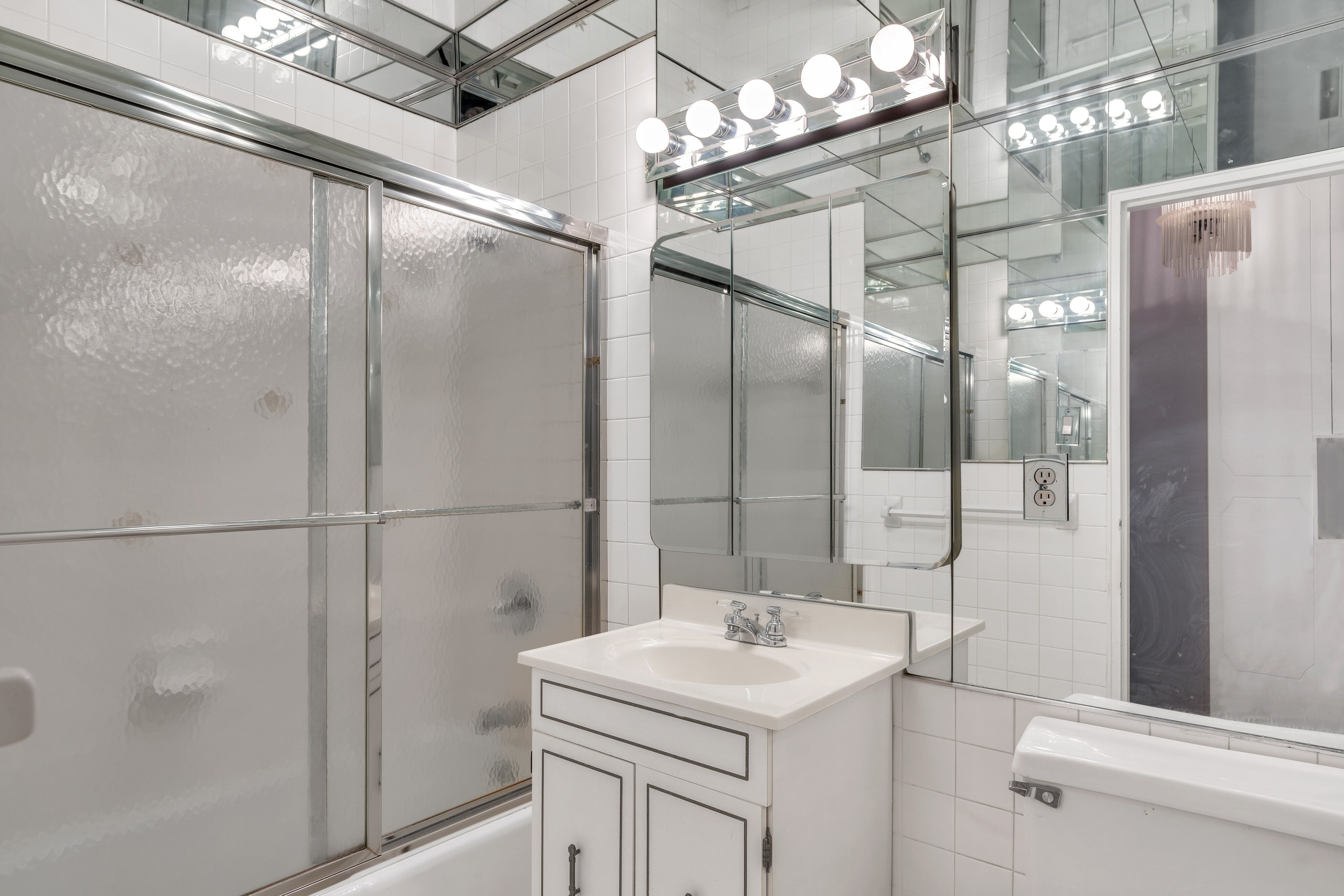 2000 Linwood Avenue Unit# 5H