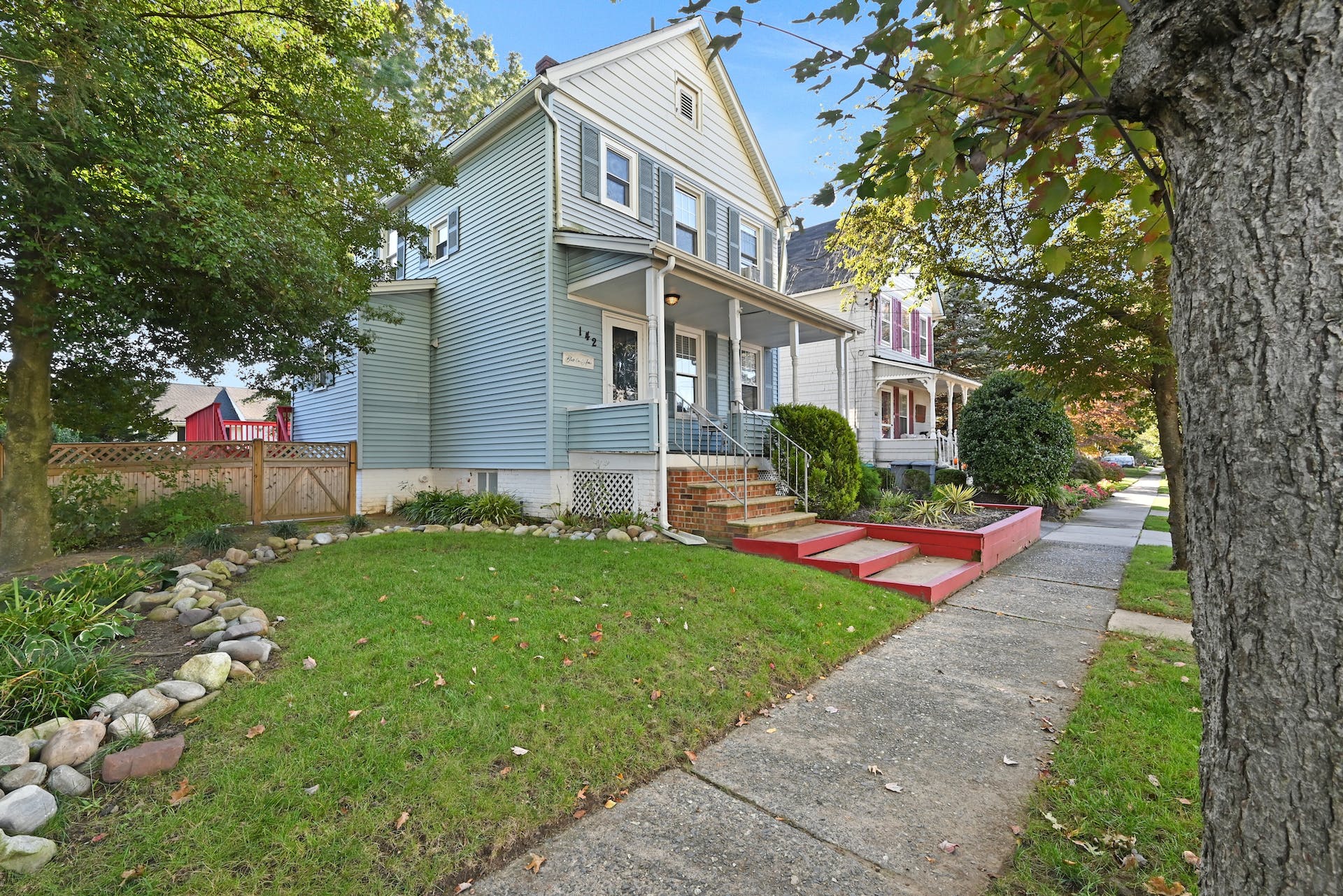 142 Grand Street 