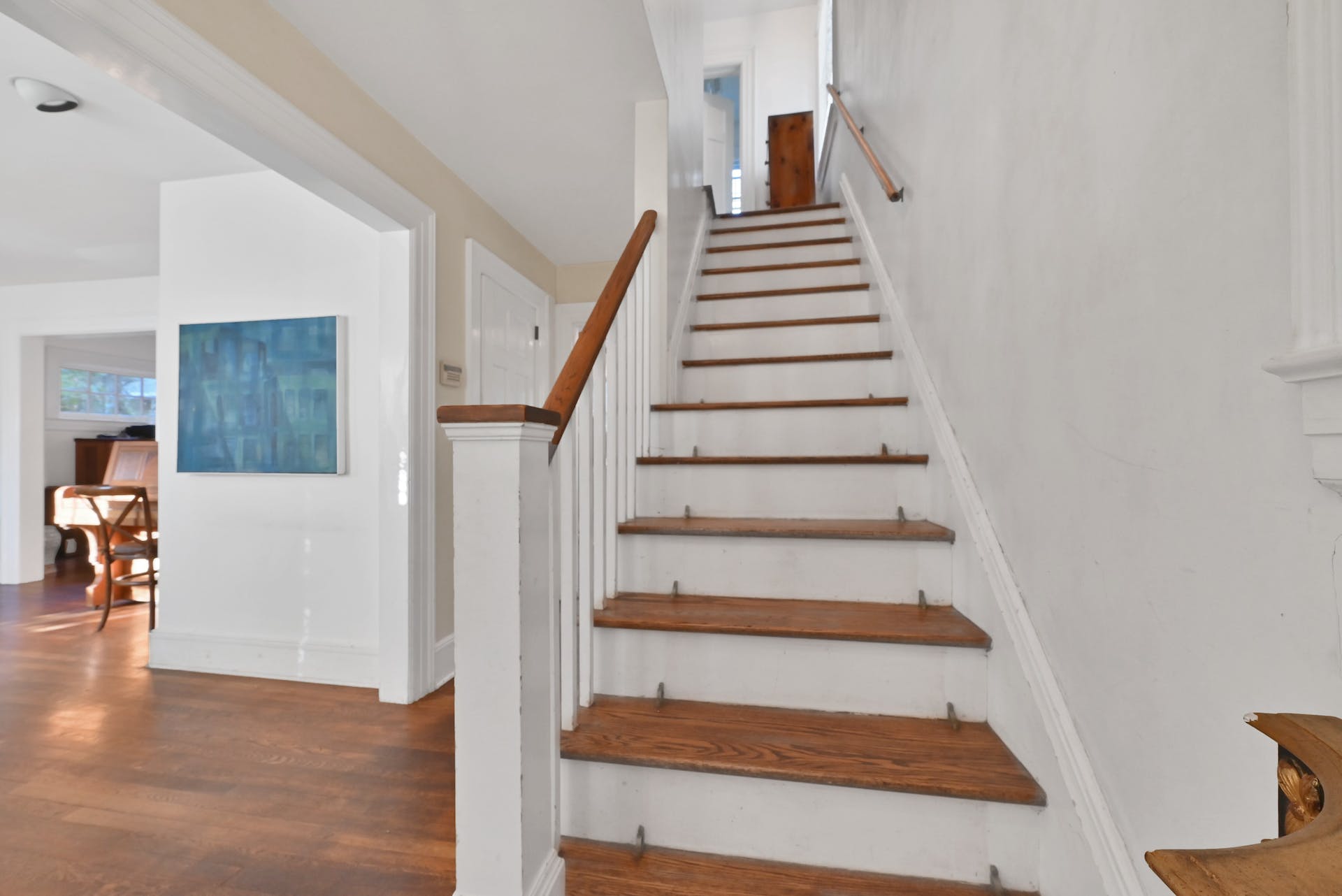 242 Hardenburgh Ave