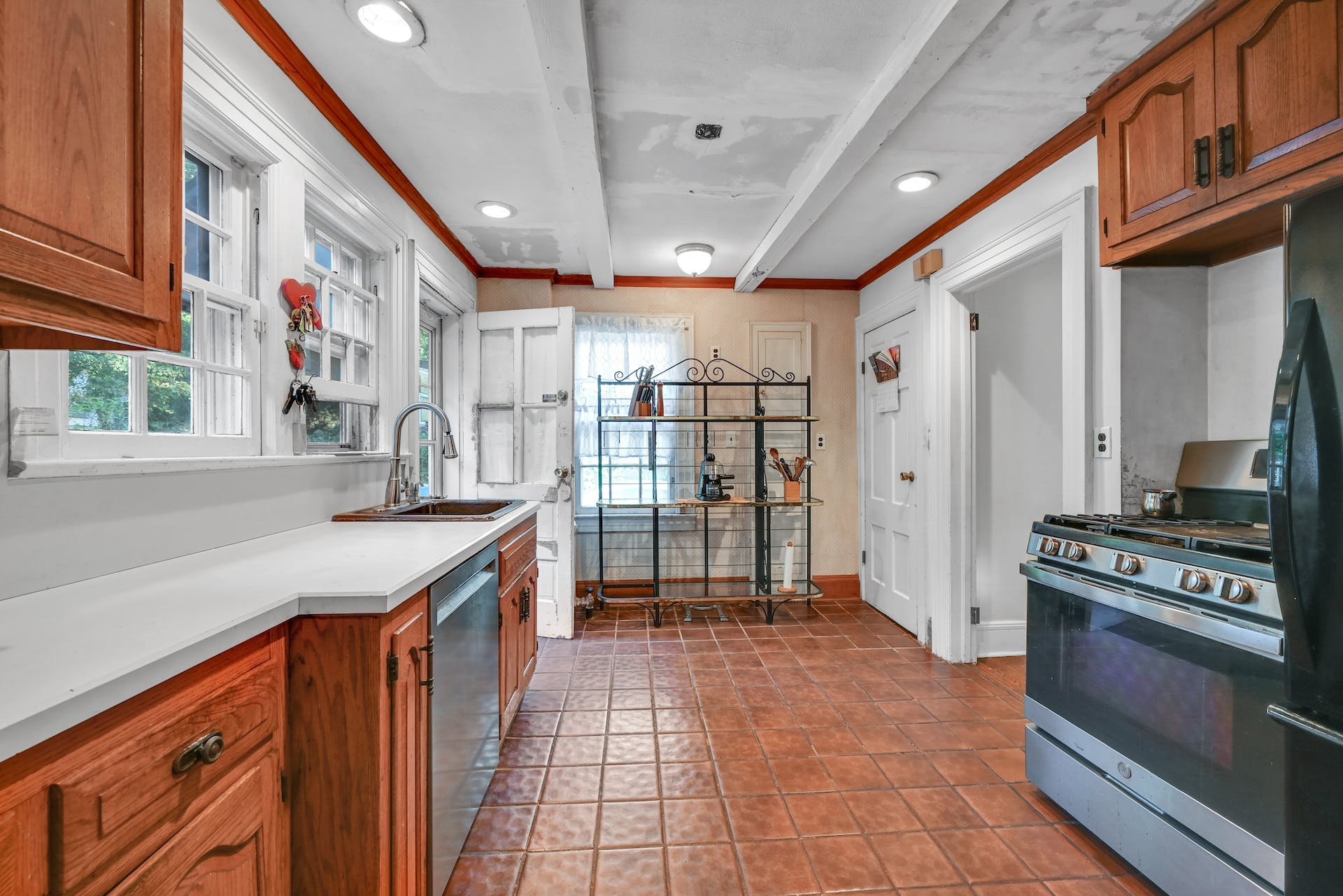 242 Hardenburgh Ave