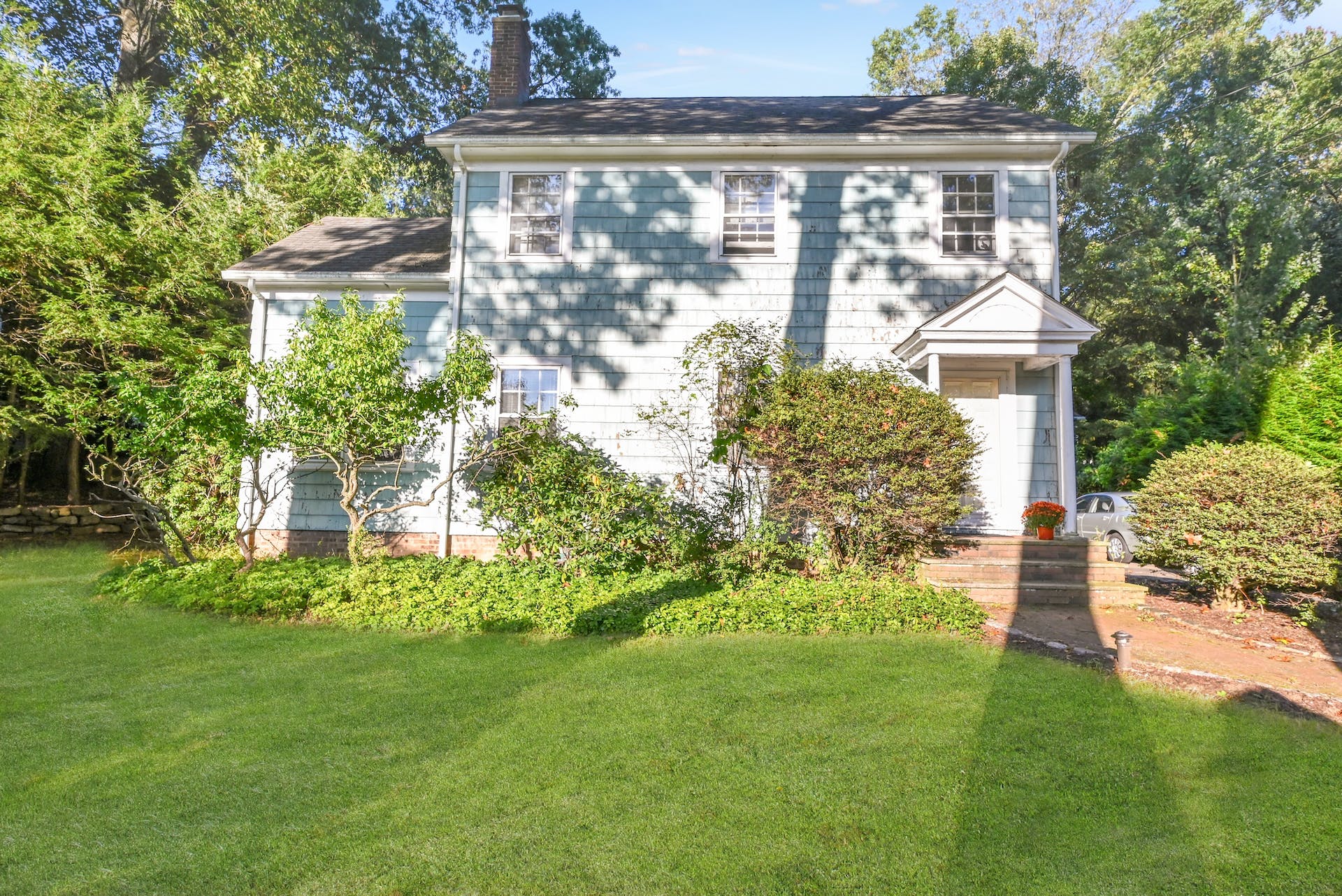 242 Hardenburgh Ave