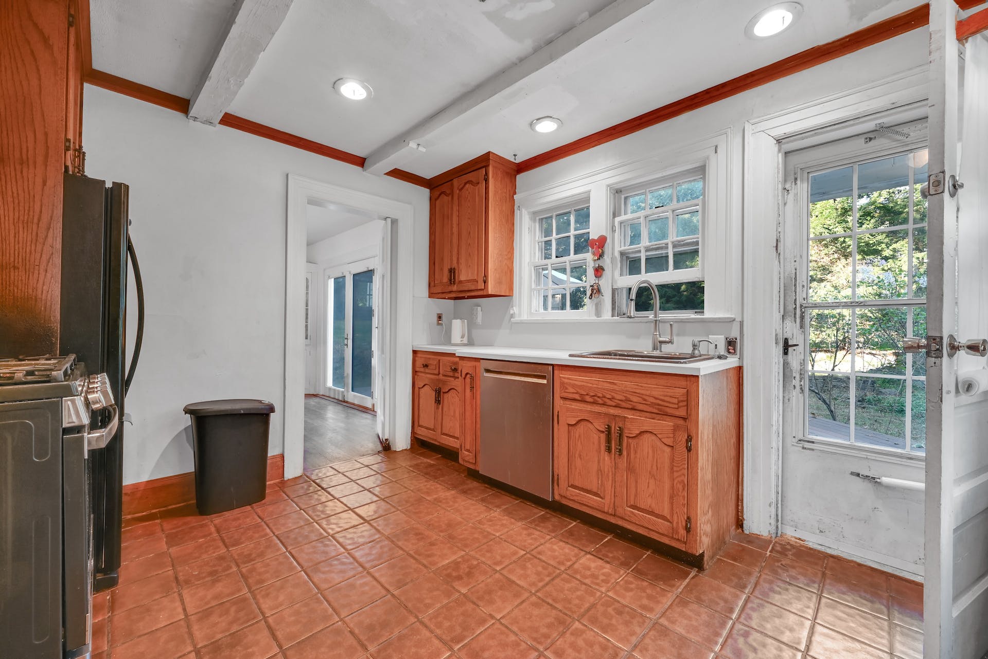 242 Hardenburgh Ave