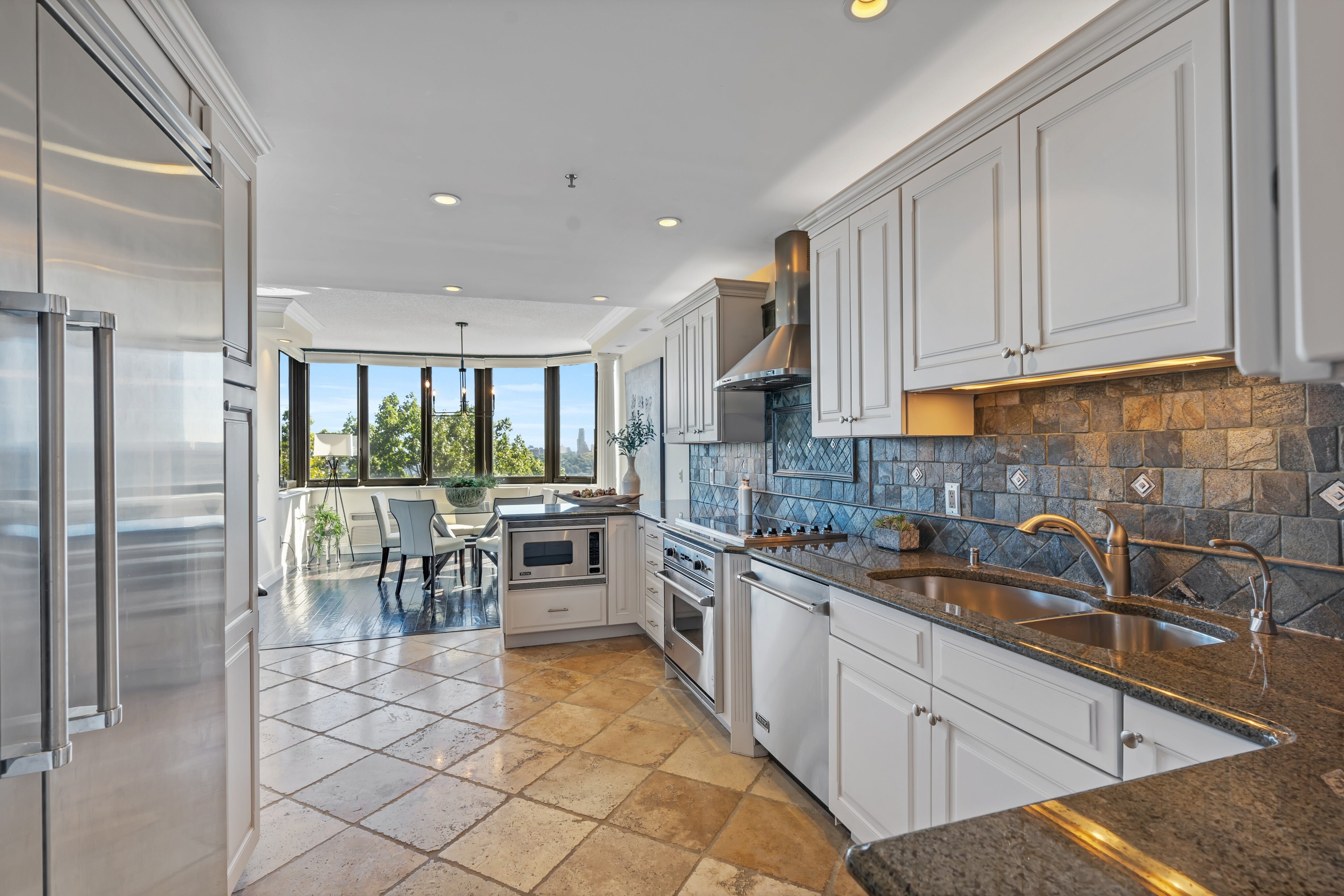 100 Carlyle Drive Unit# 2KN