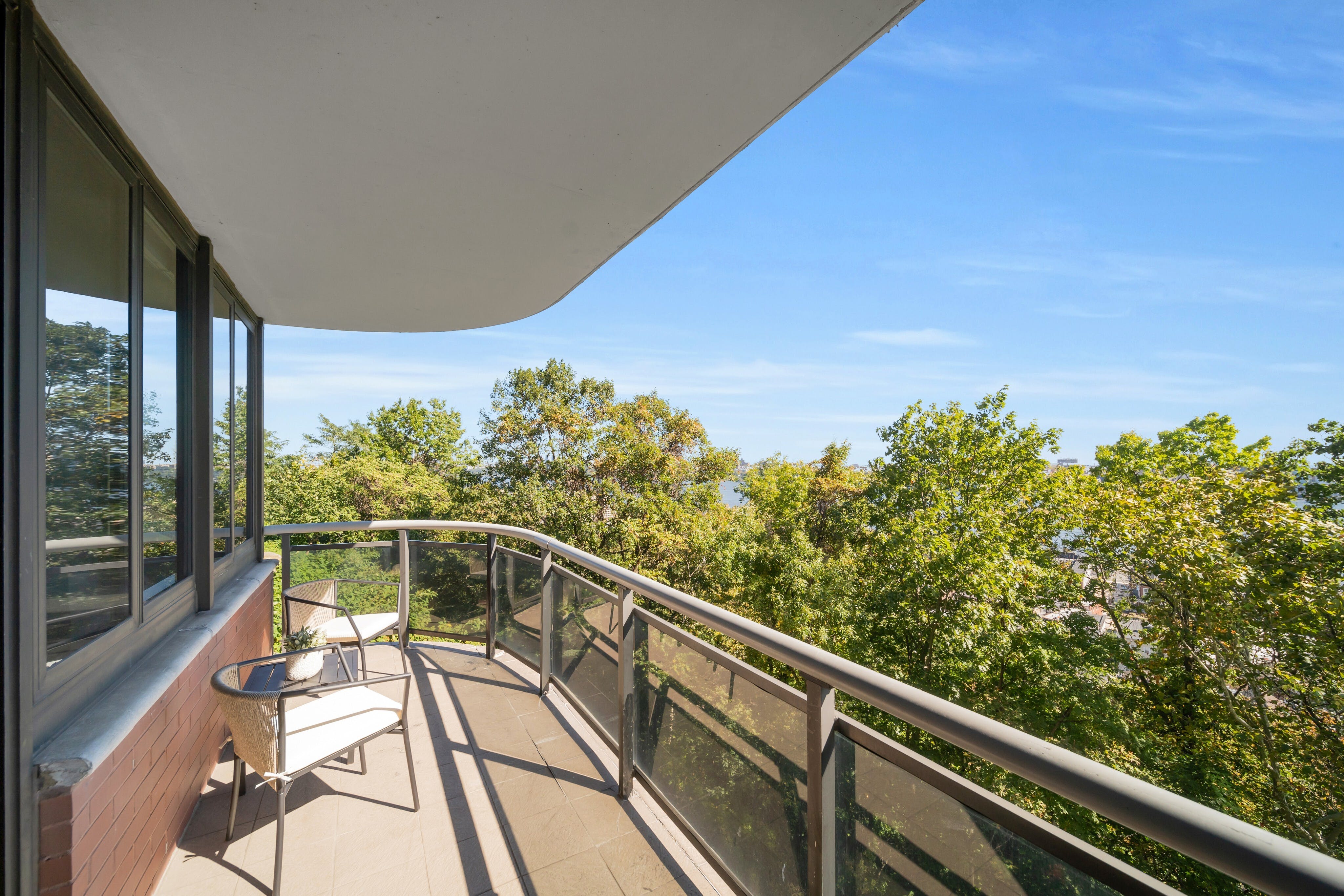 100 Carlyle Drive Unit# 2KN