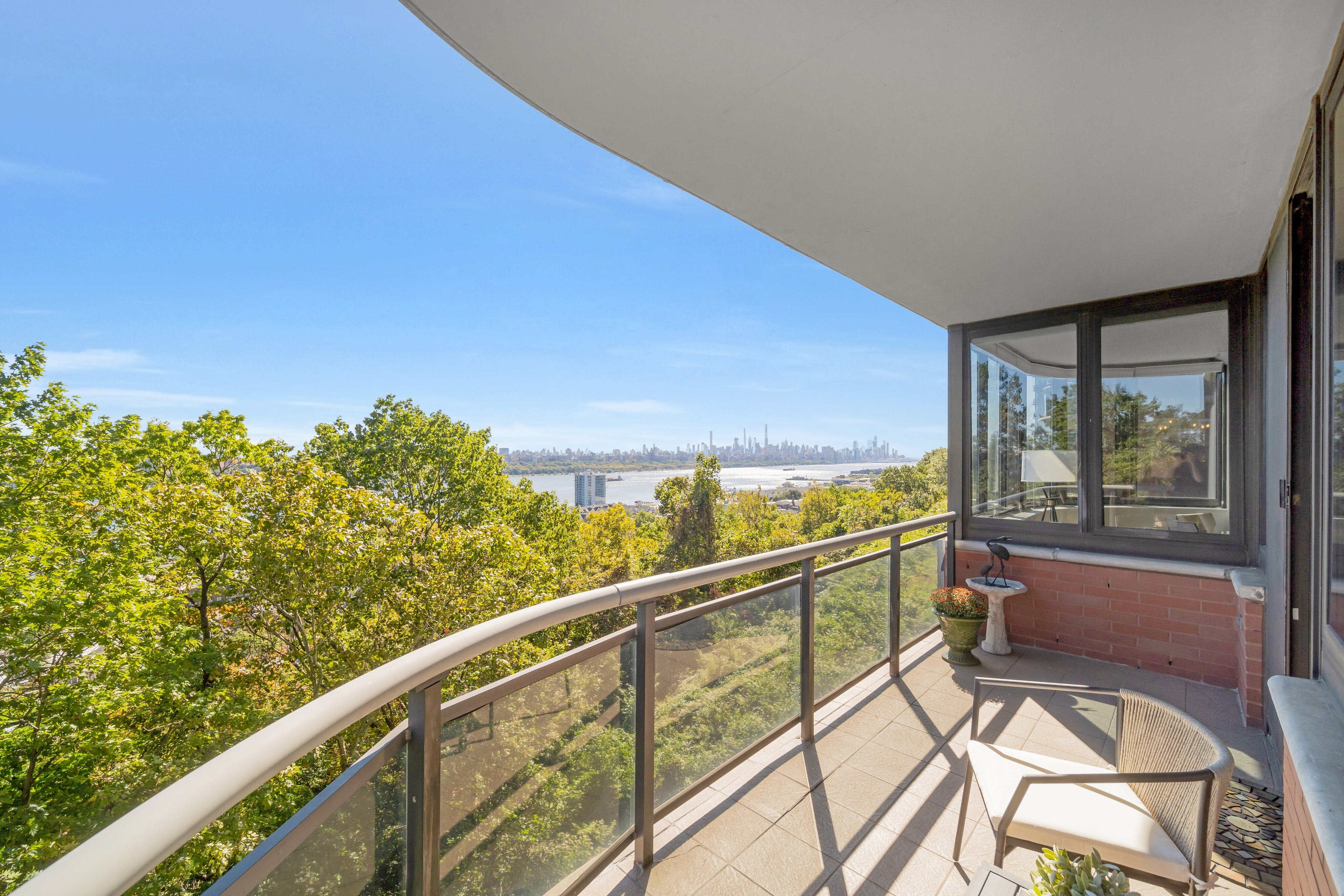 100 Carlyle Drive Unit# 2KN