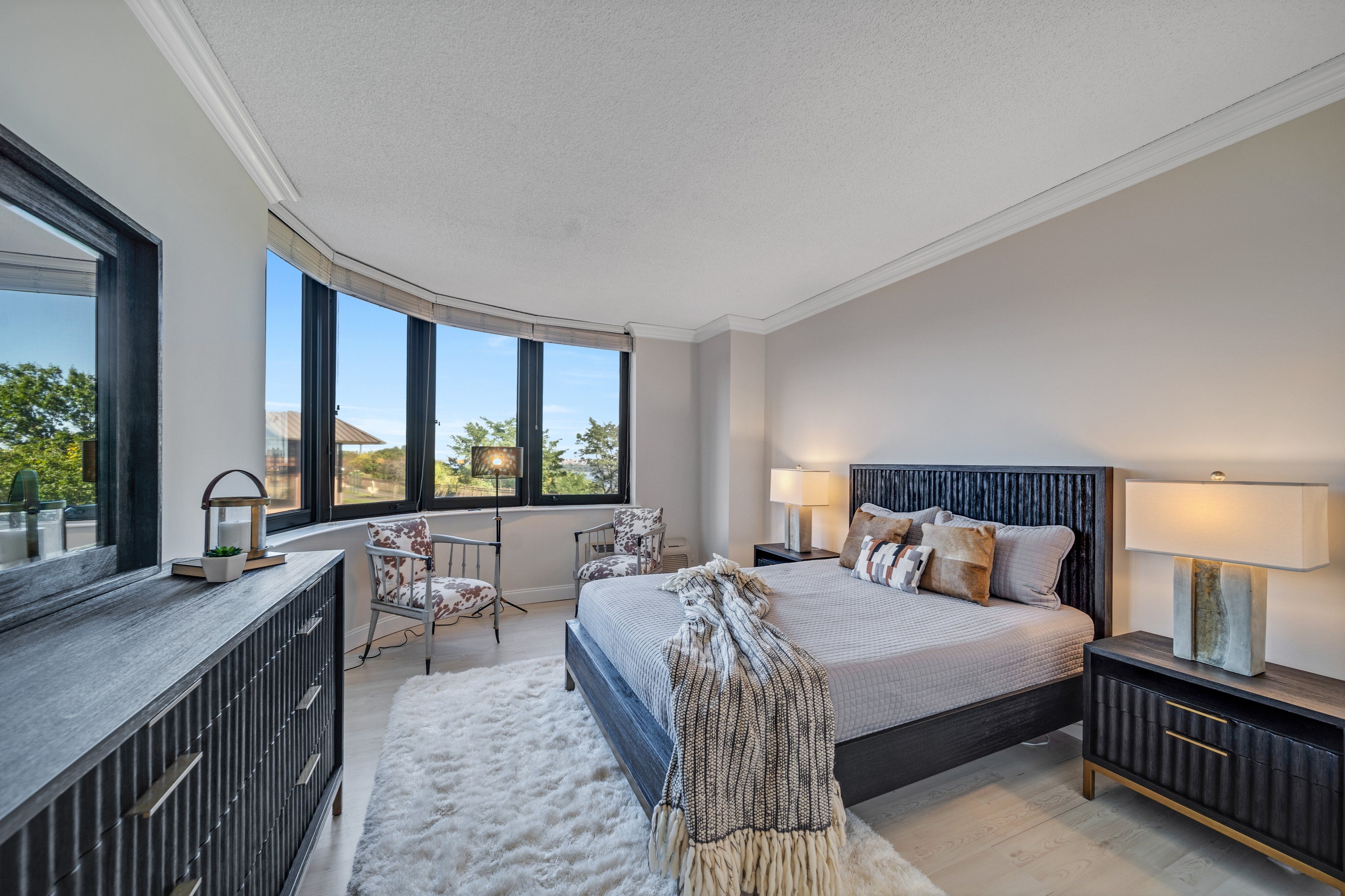 100 Carlyle Drive Unit# 2KN