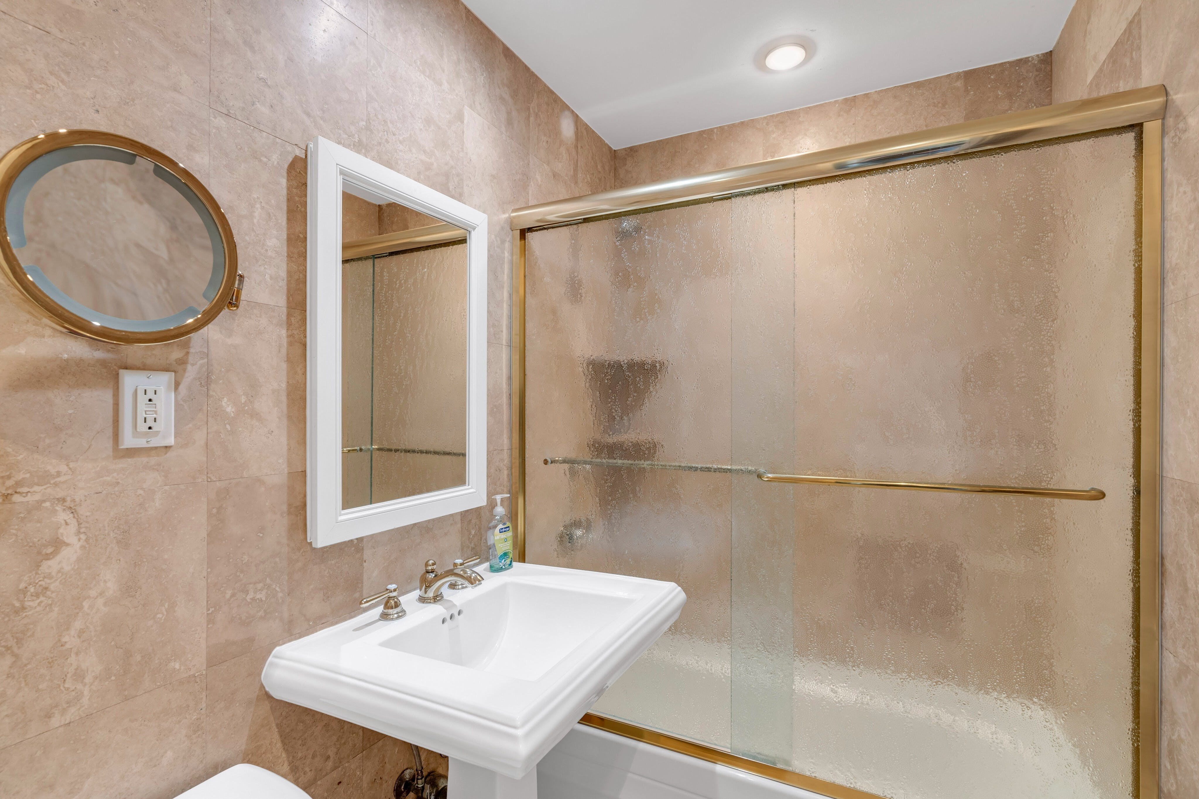 1530 Palisade Avenue Unit# 29L