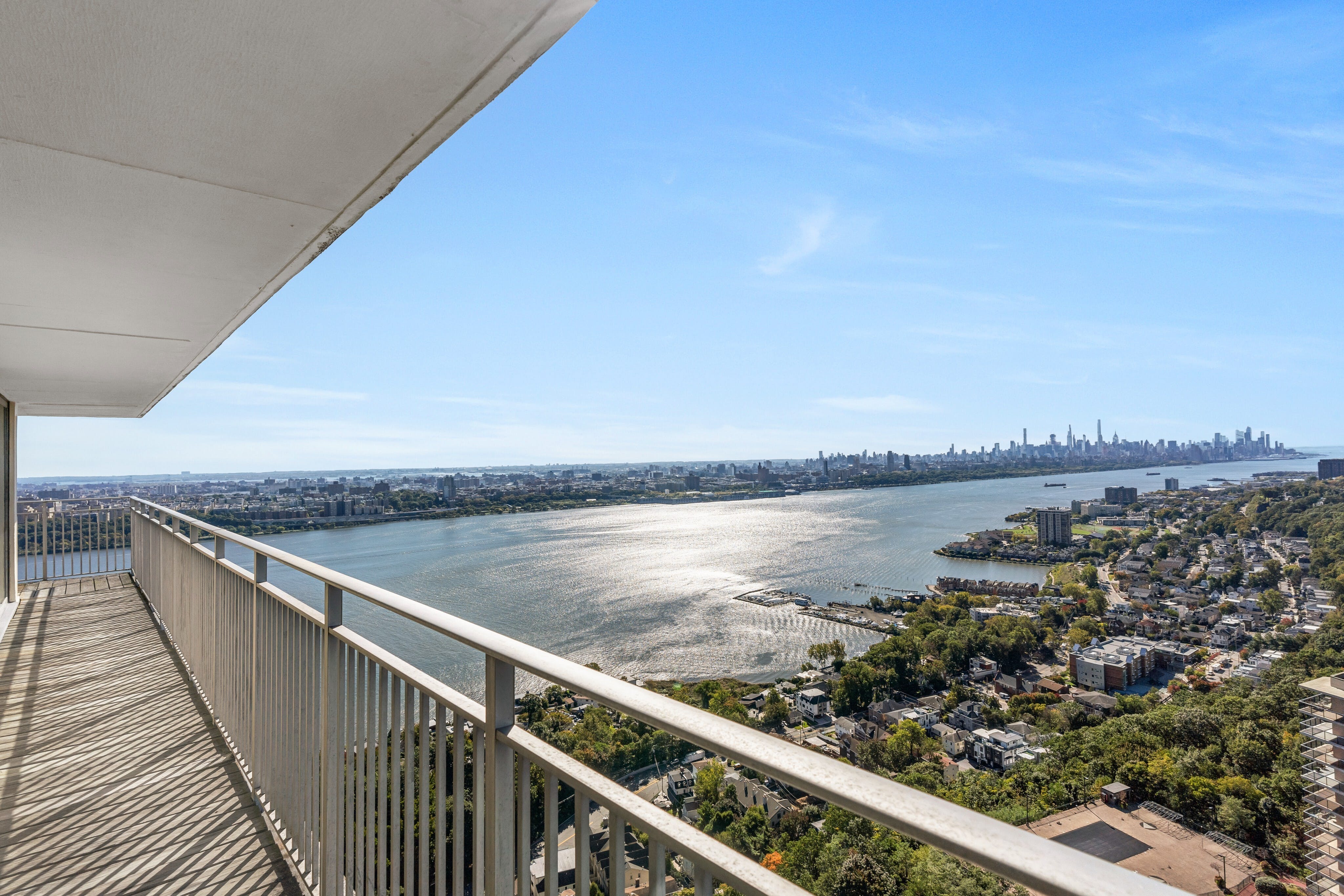 1530 Palisade Avenue Unit# 29L