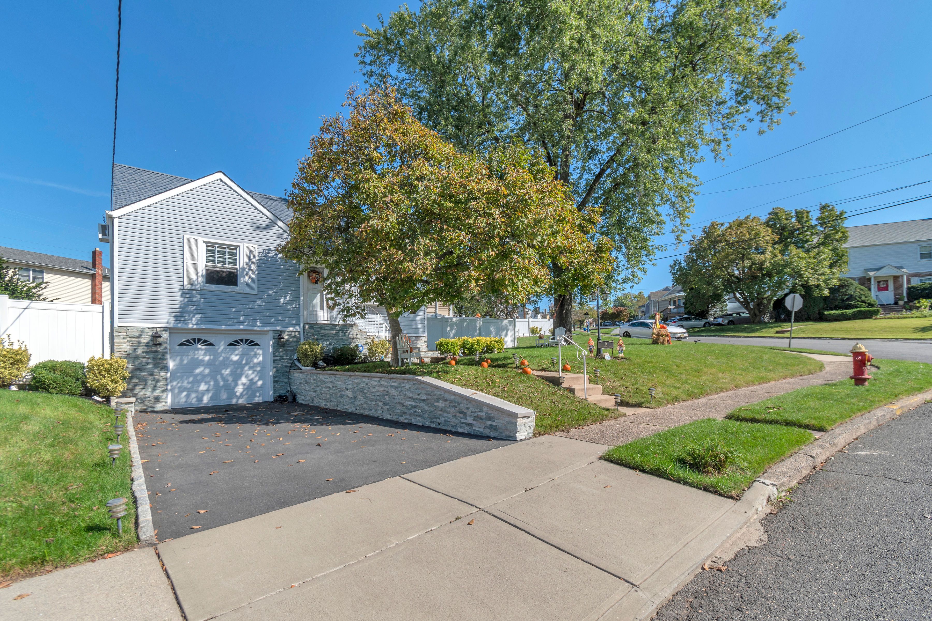 66 Birchwood Drive 