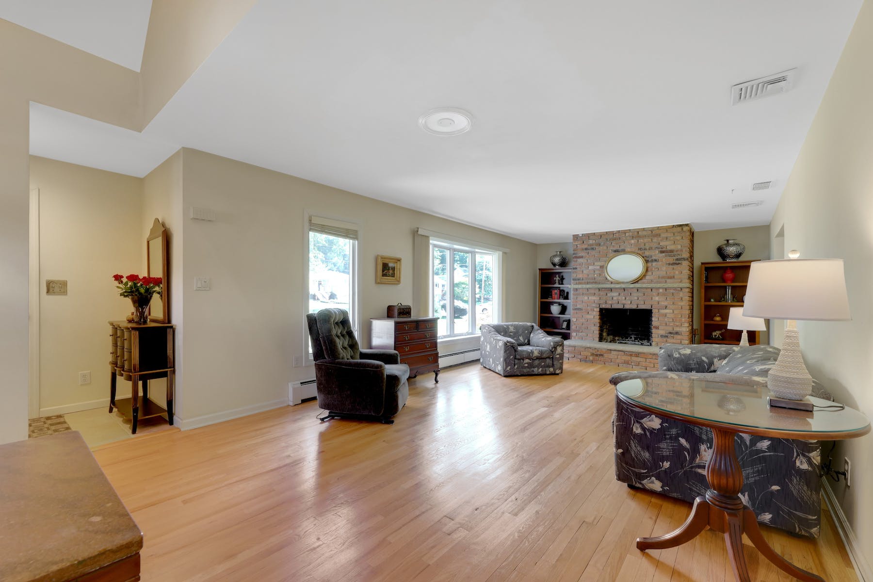 16 Wanamaker Avenue 