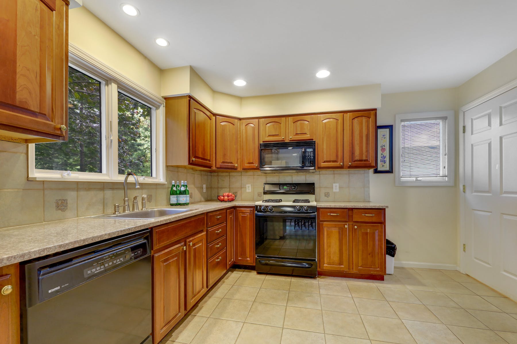 16 Wanamaker Avenue 
