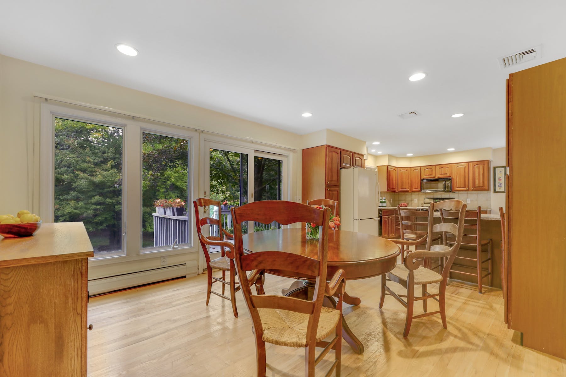 16 Wanamaker Avenue 