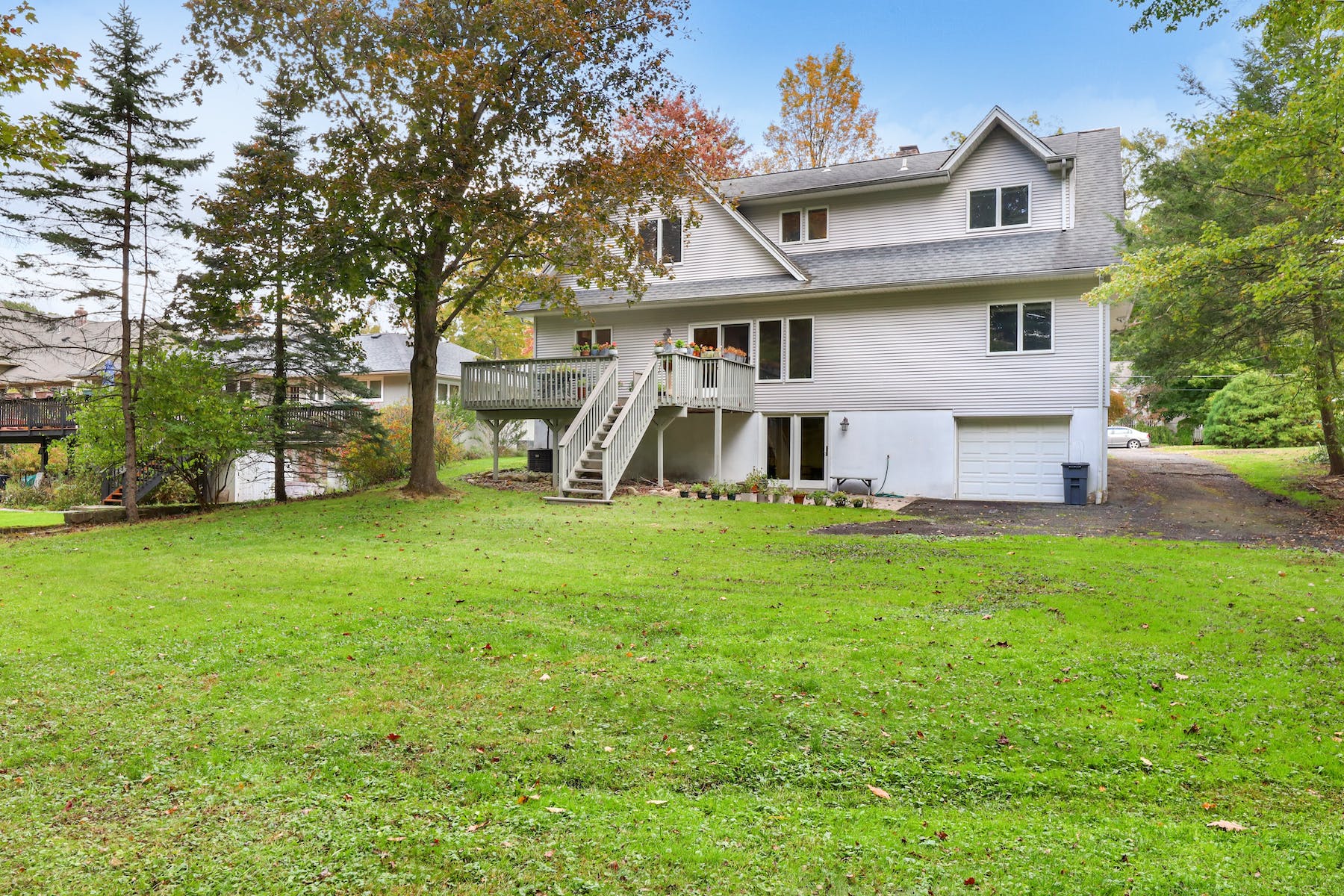 16 Wanamaker Avenue 