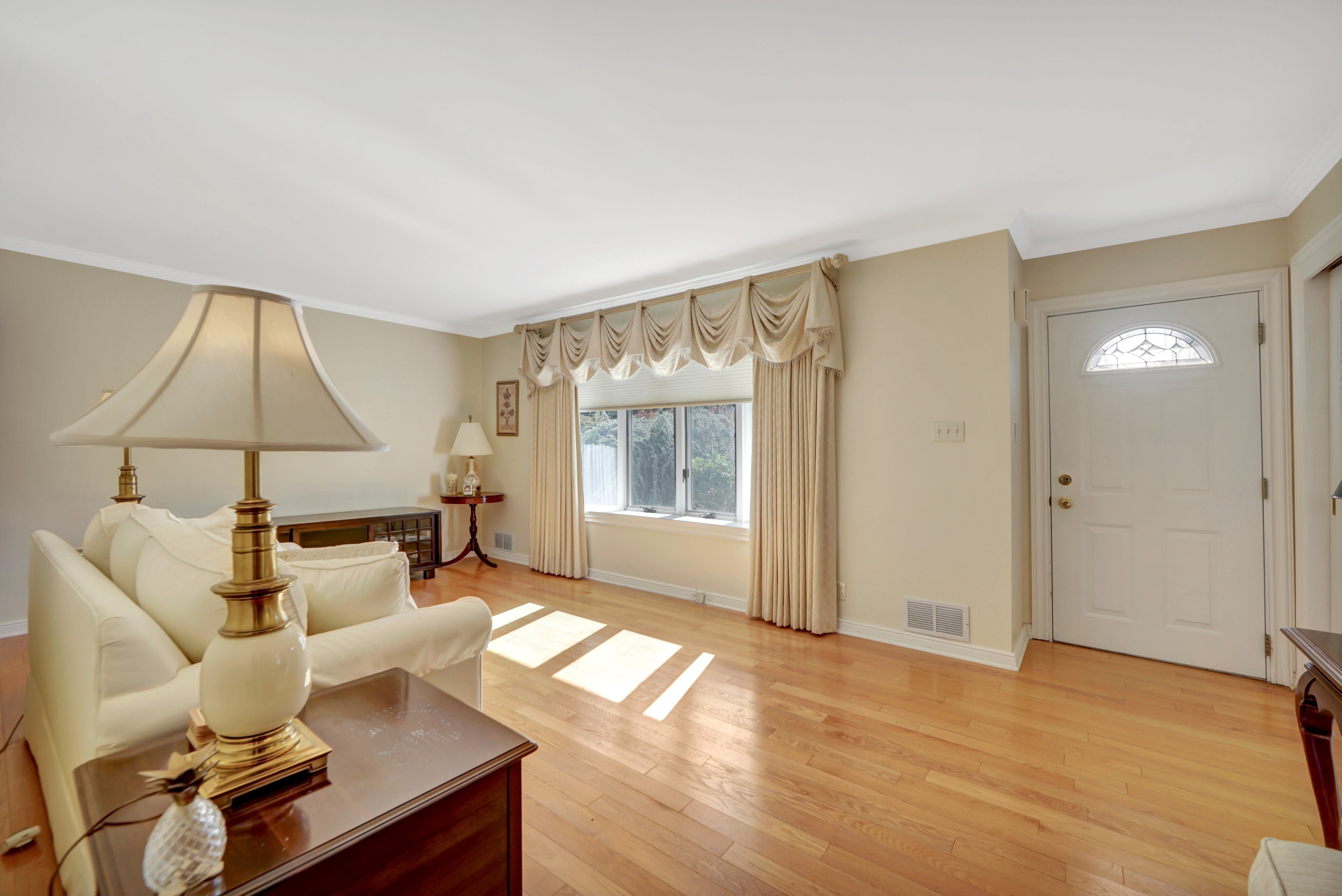 10 Aster Lane 