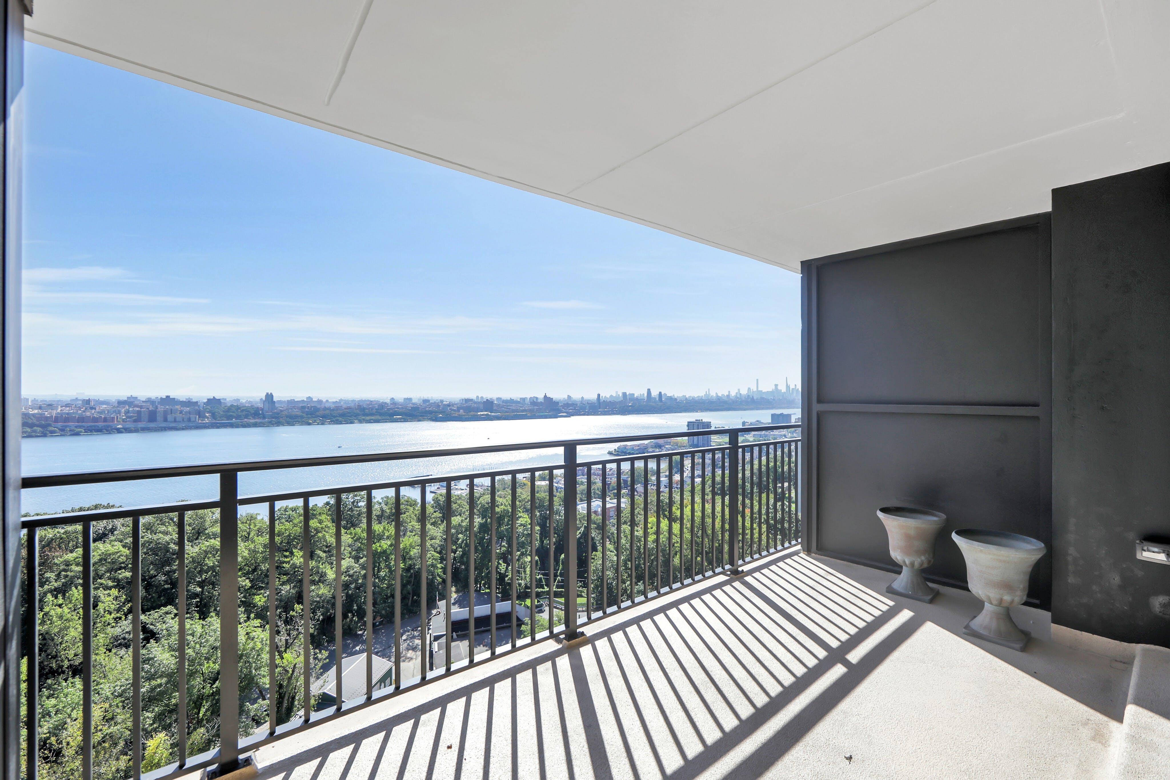 1500 Palisade Avenue Unit# 15D
