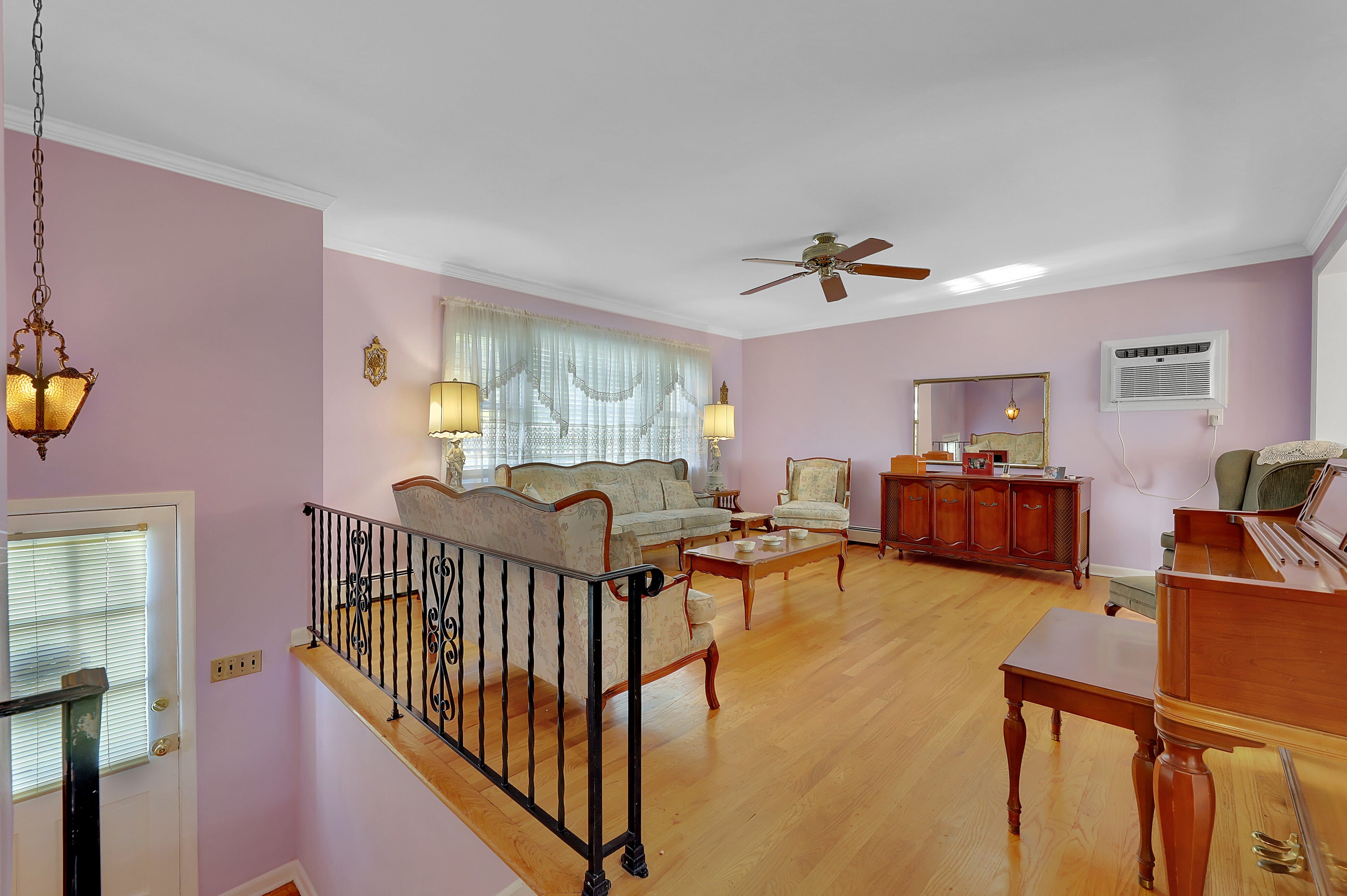 10 Hiawatha Boulevard 