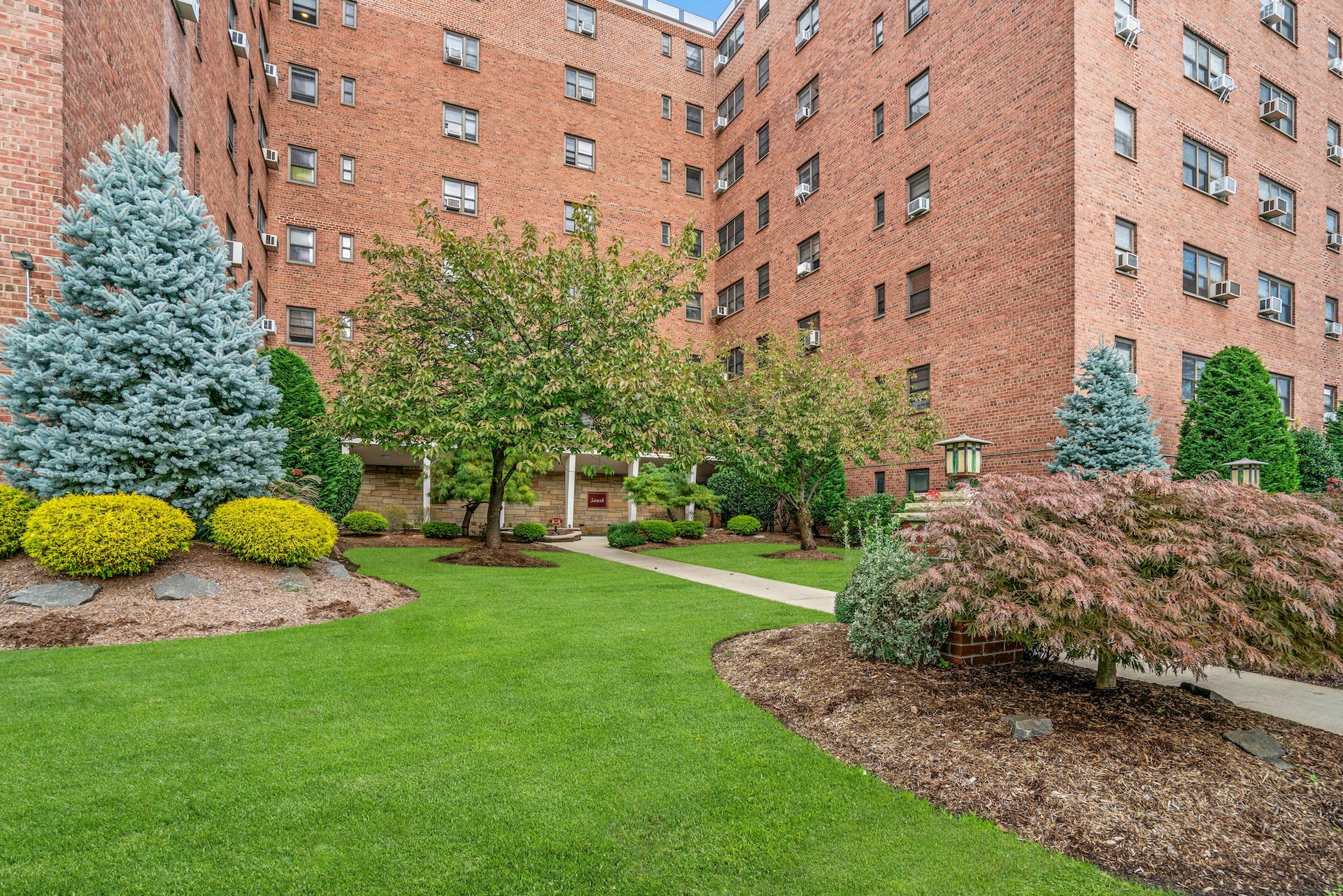 208 Anderson Street Unit# S4B