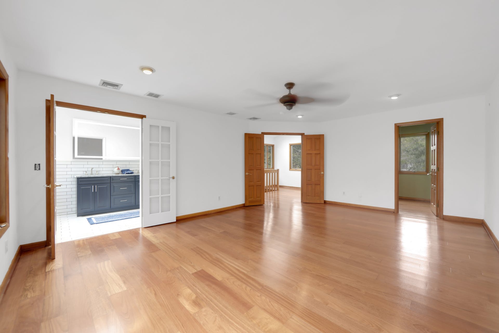 34 Minnehaha Boulevard