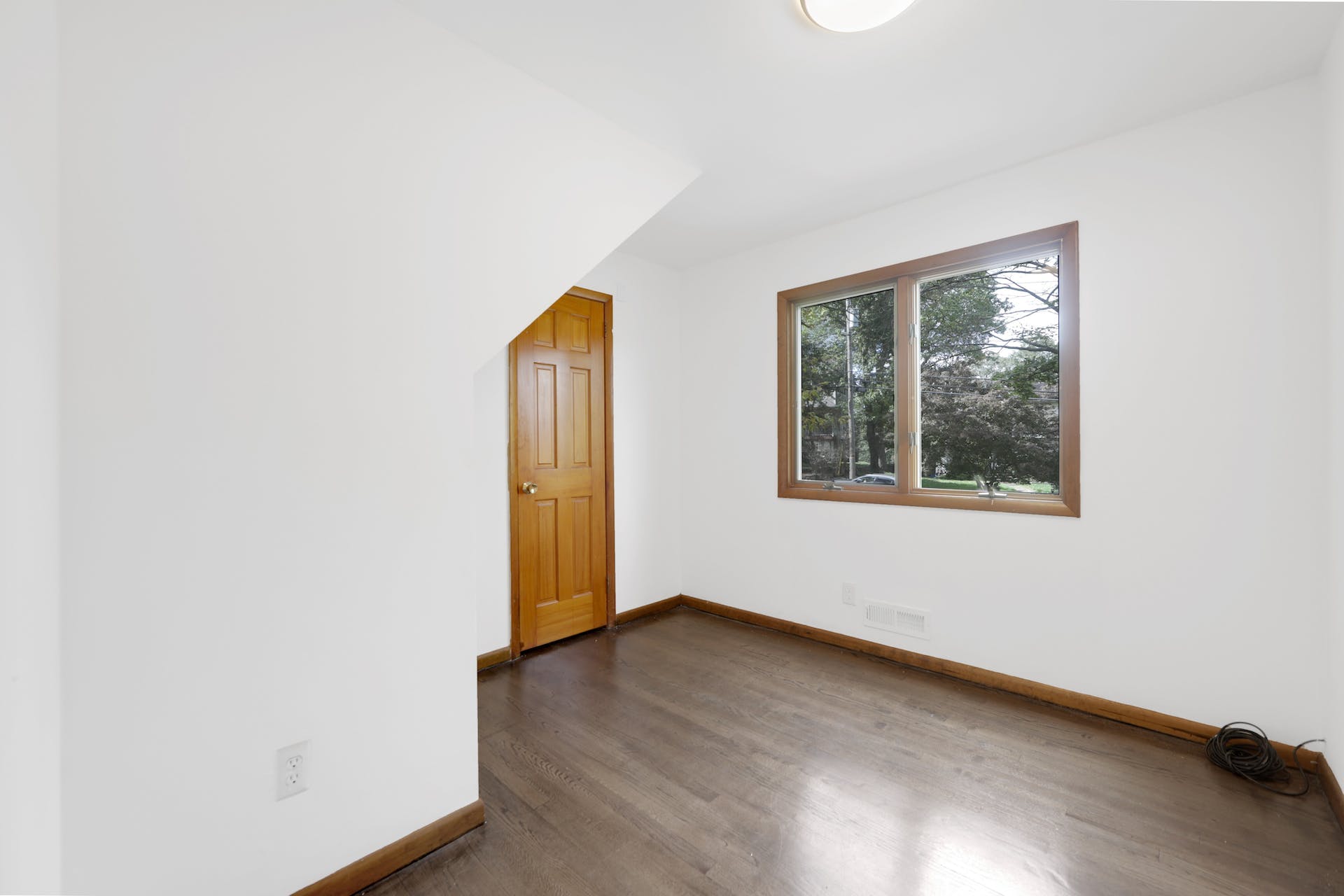 34 Minnehaha Boulevard