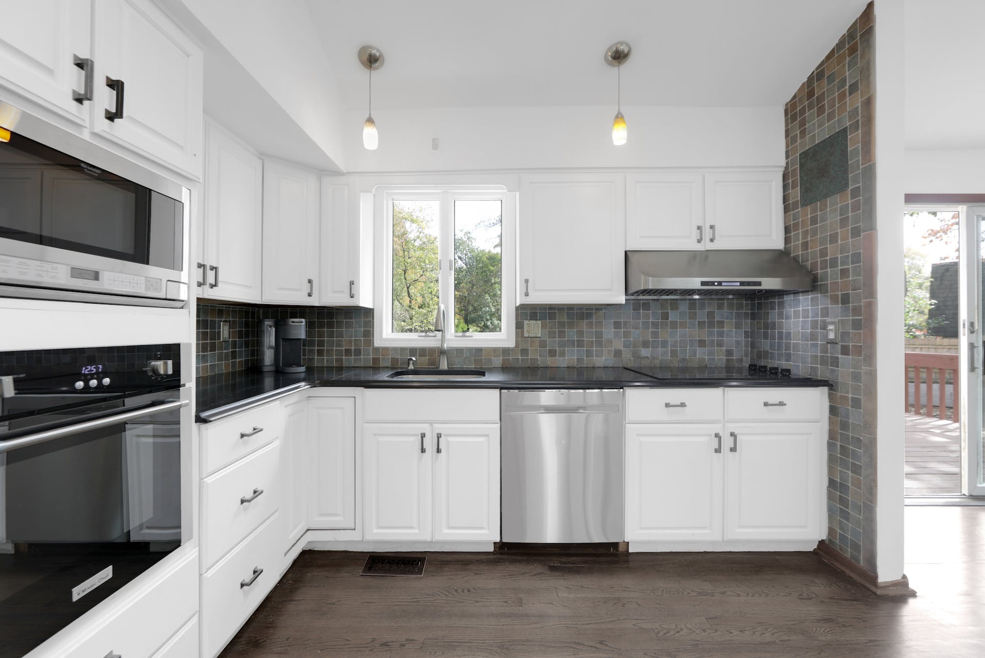 34 Minnehaha Boulevard