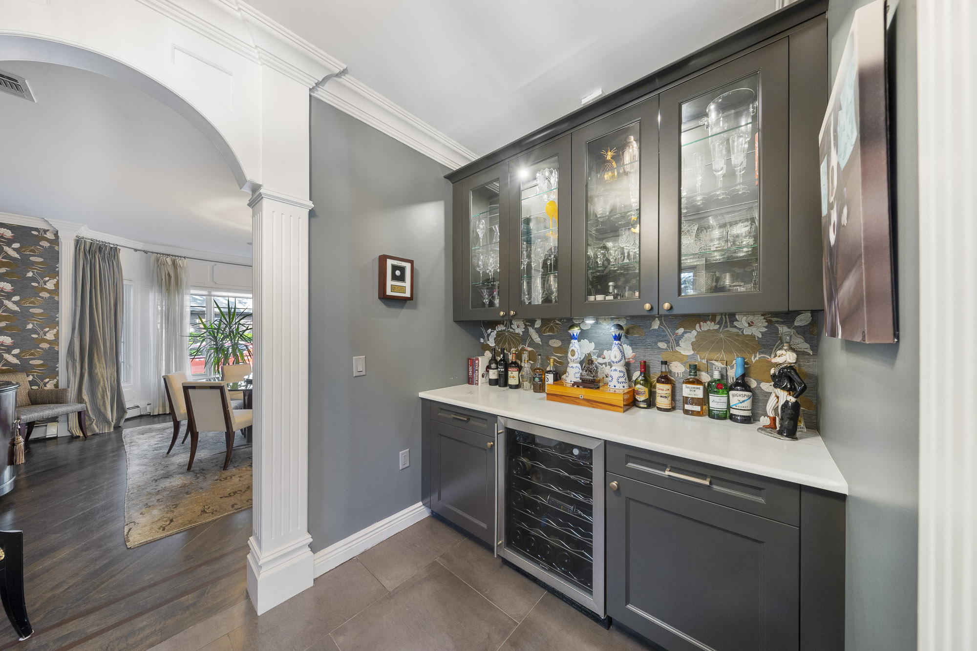 1087 Briar Way 