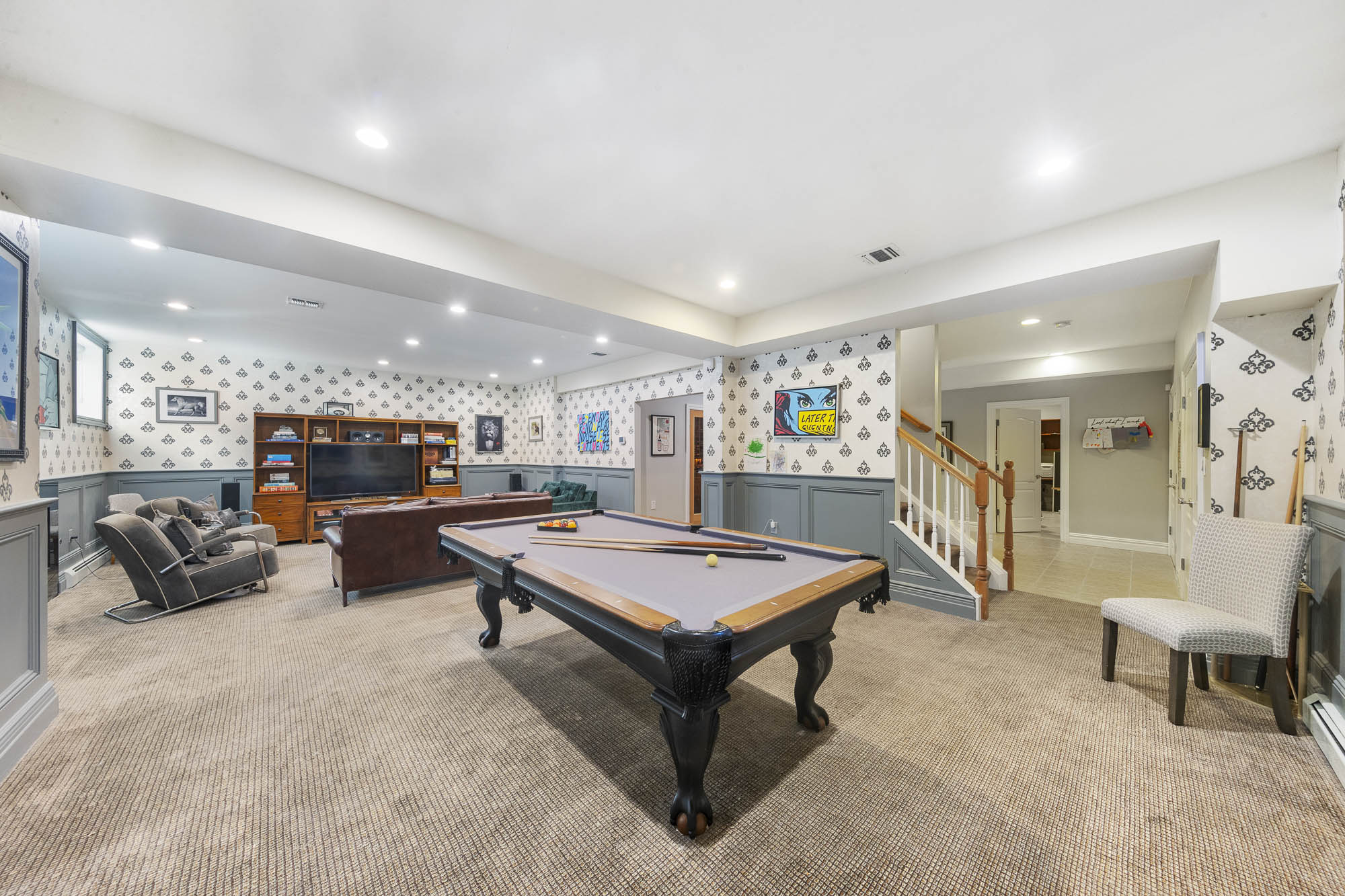 1087 Briar Way 