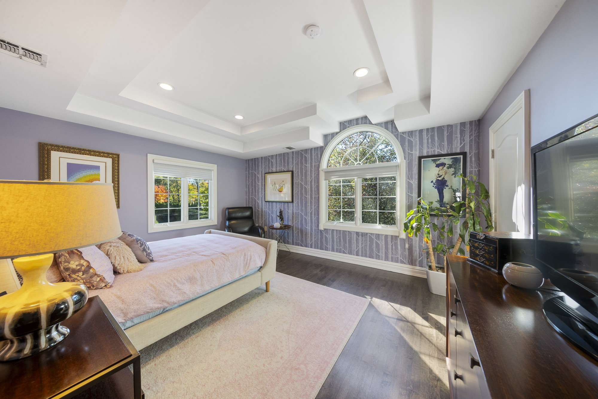 1087 Briar Way 