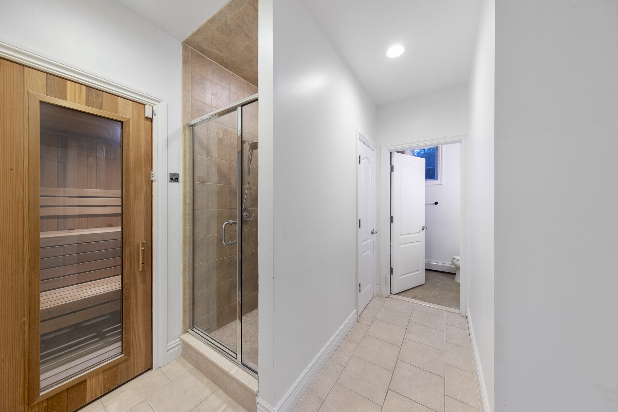 1087 Briar Way 