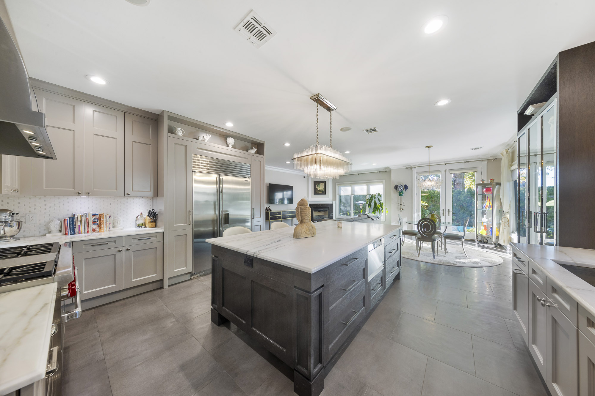 1087 Briar Way 