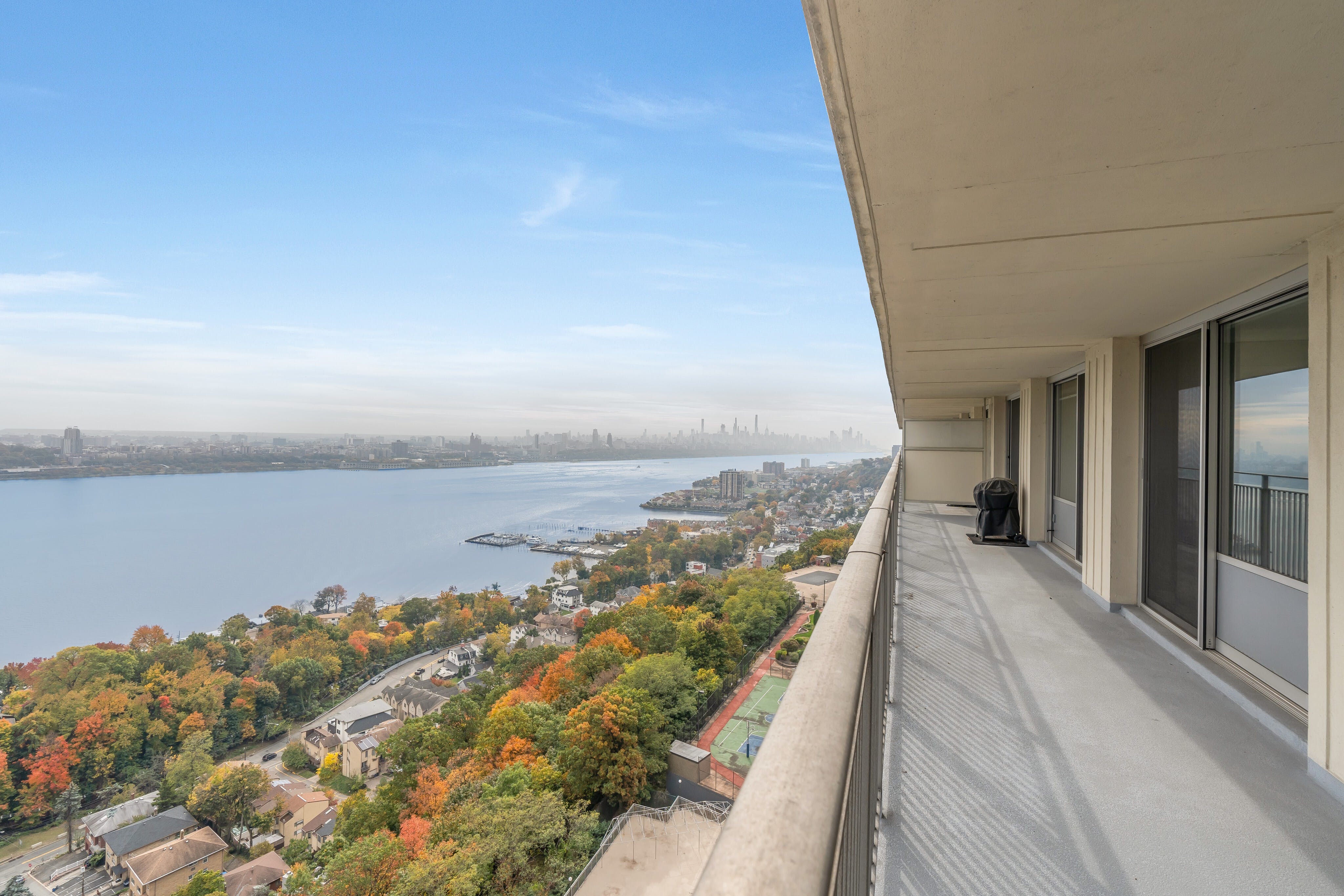 1530 Palisade Avenue Unit# 15S