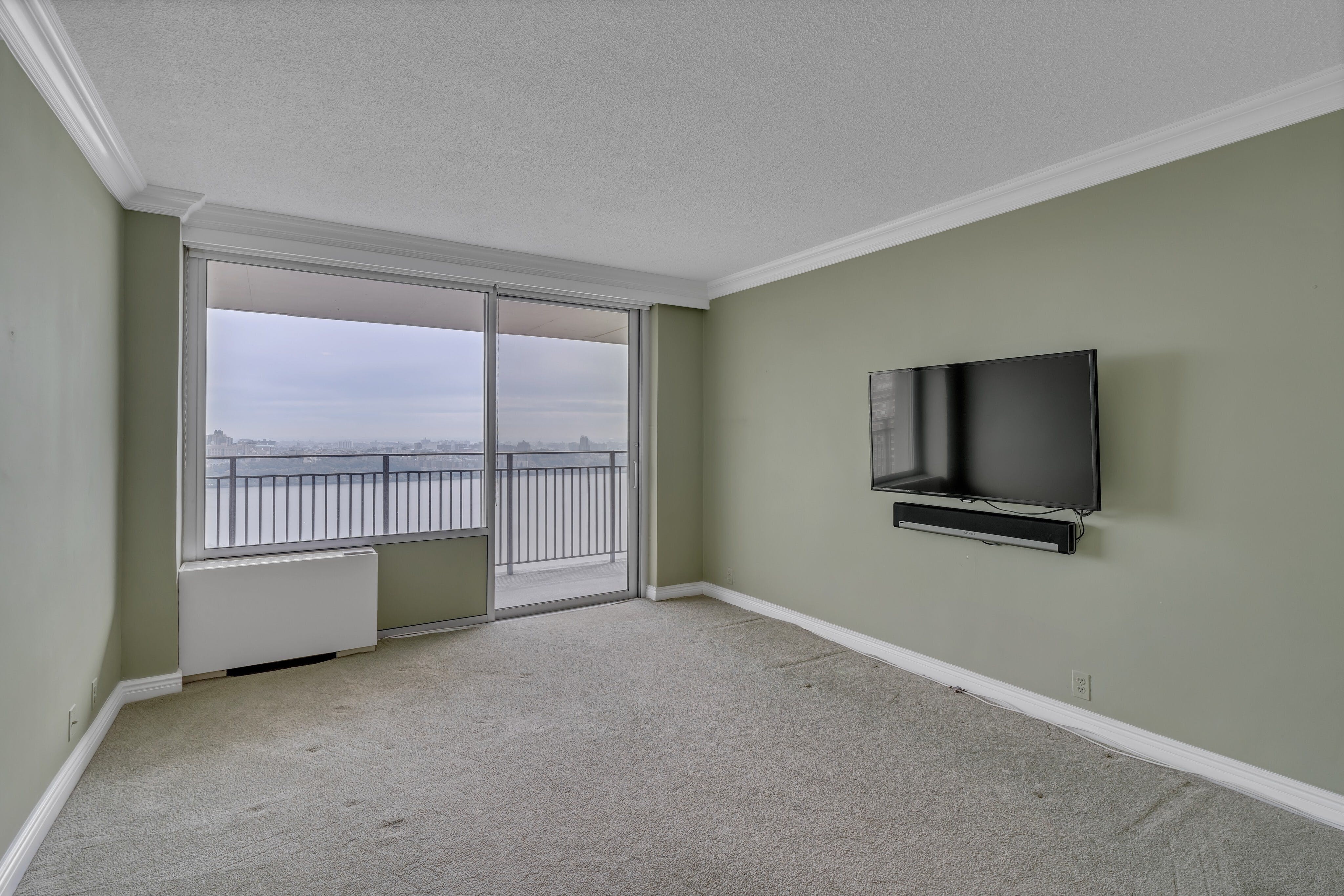 1530 Palisade Avenue Unit# 15S