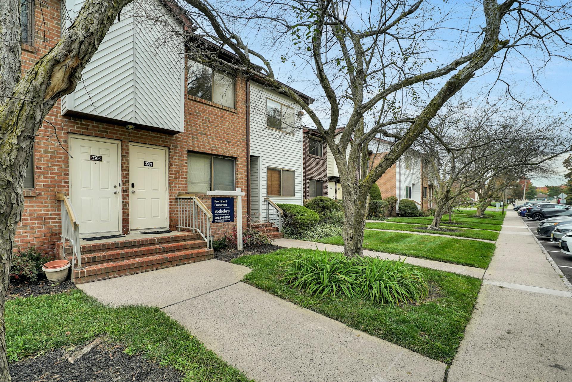3708 Birchwood Court