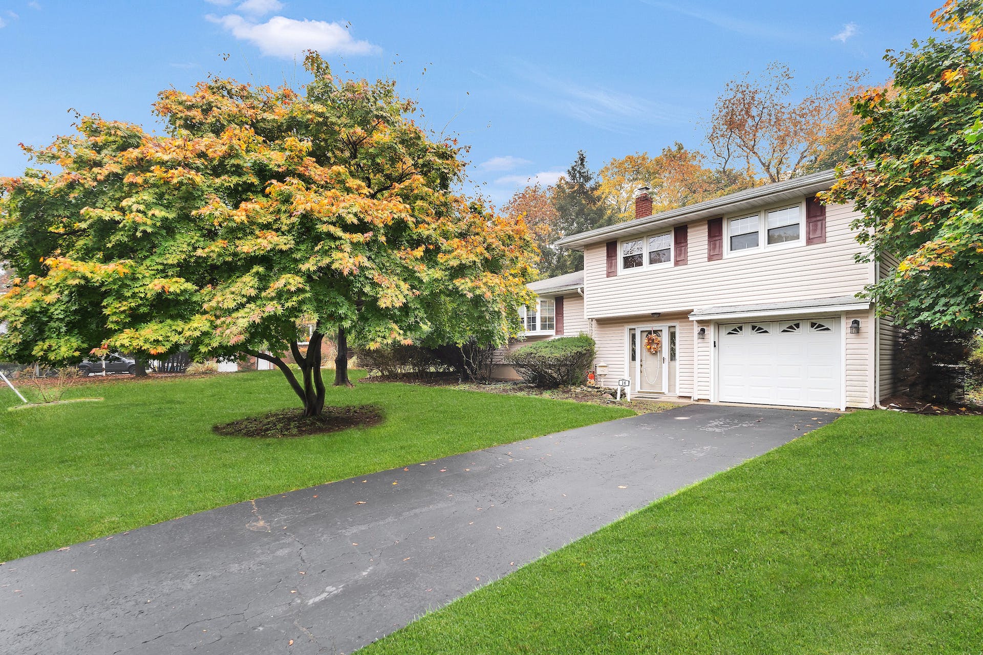 16 Dante Place 