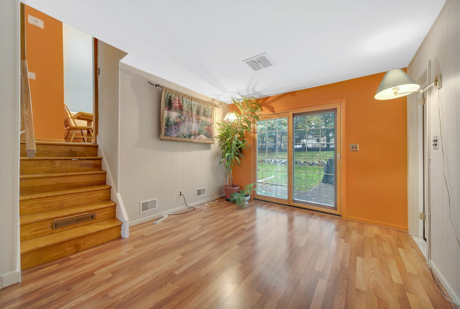 16 Dante Place 